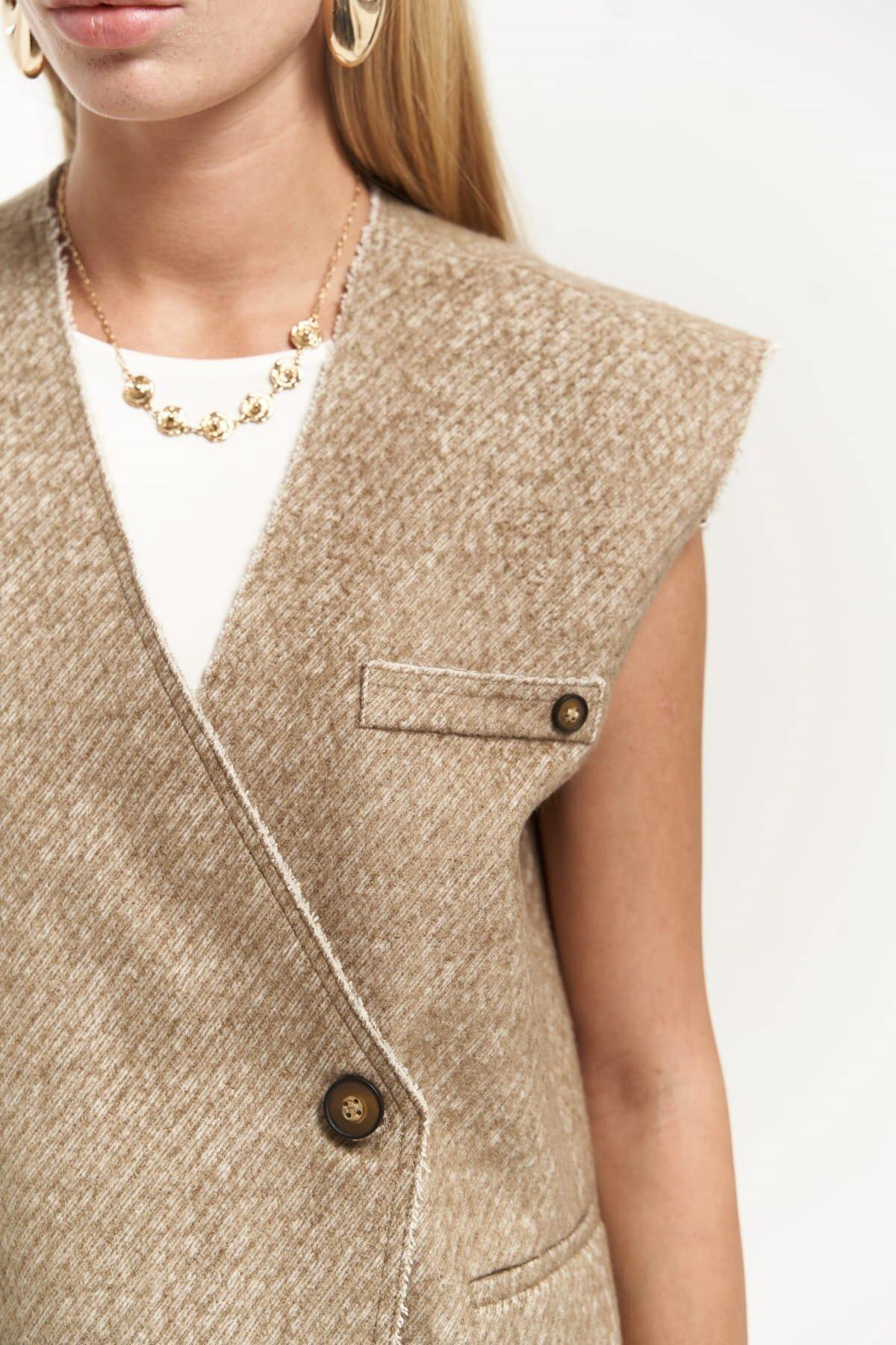 Faven Beige Side Slit Detail Vest