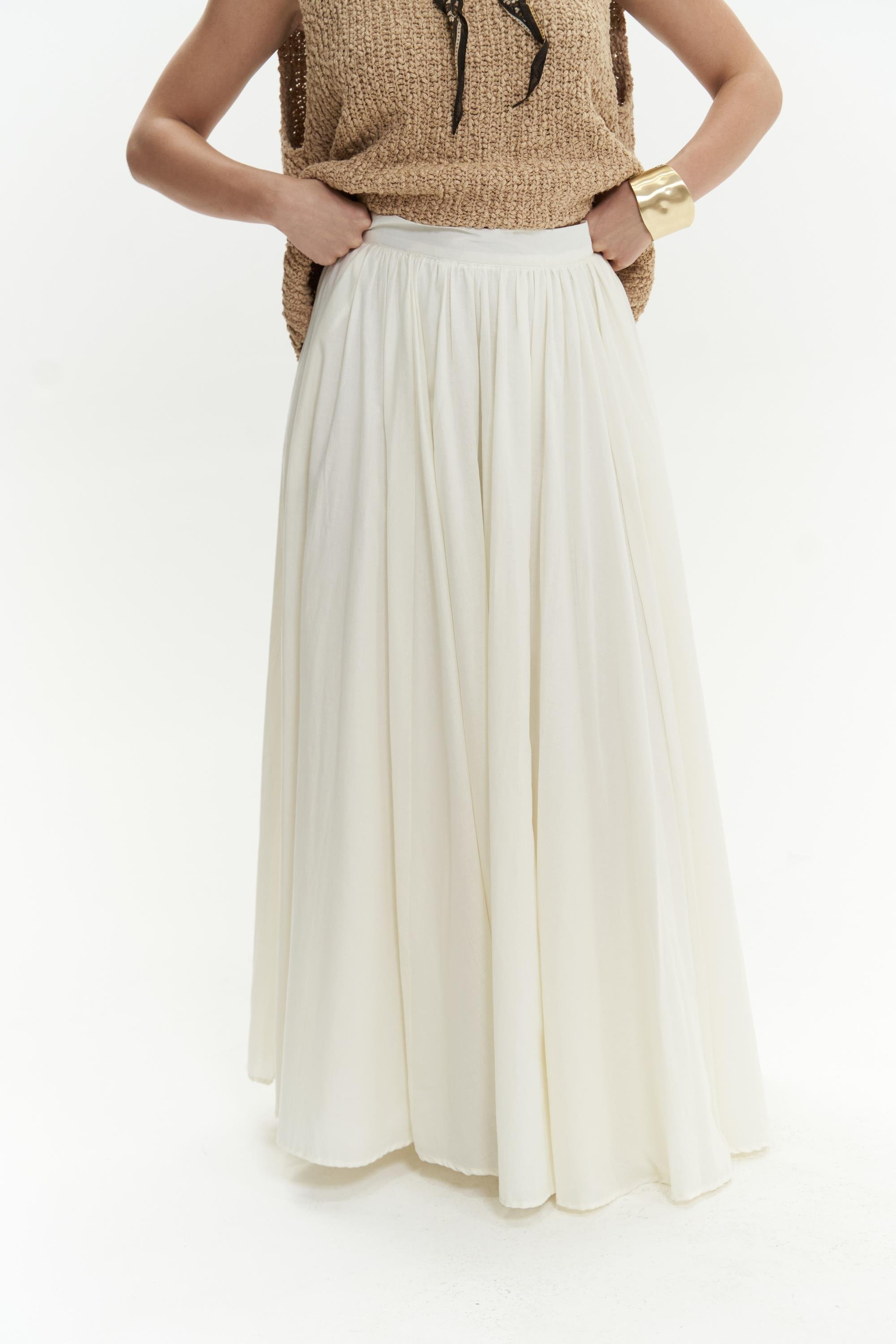 Faylinn Pileli Uzun Ekru Etek