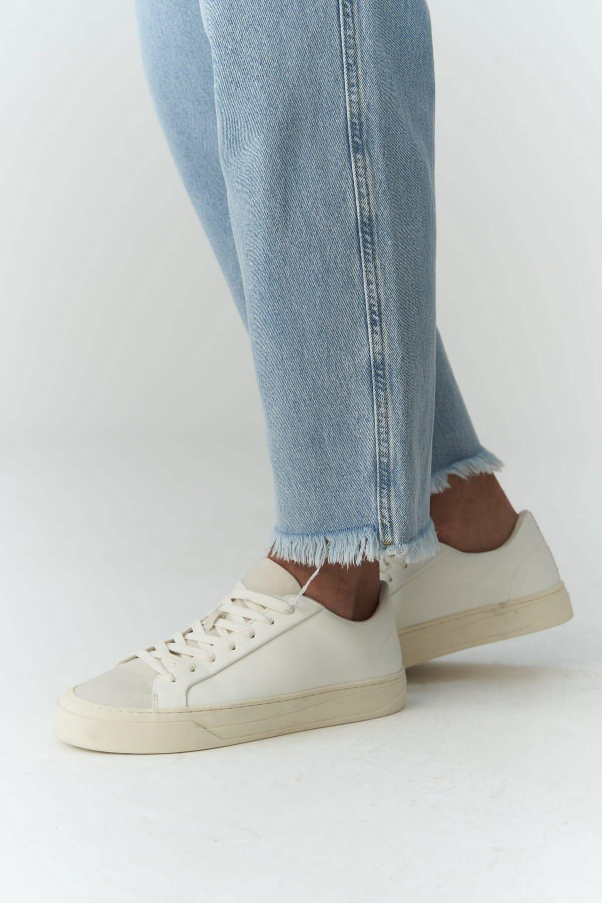 Fergusan Men's Blue Jeans with Belt Detail