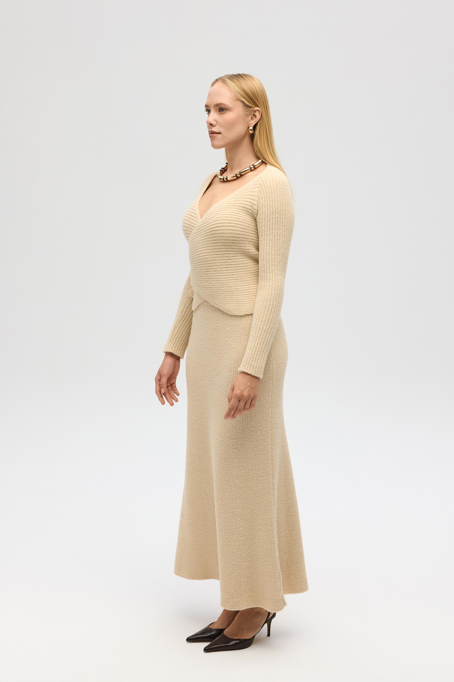 Fluff Bağlamalı Bej Üst-Etek Takım