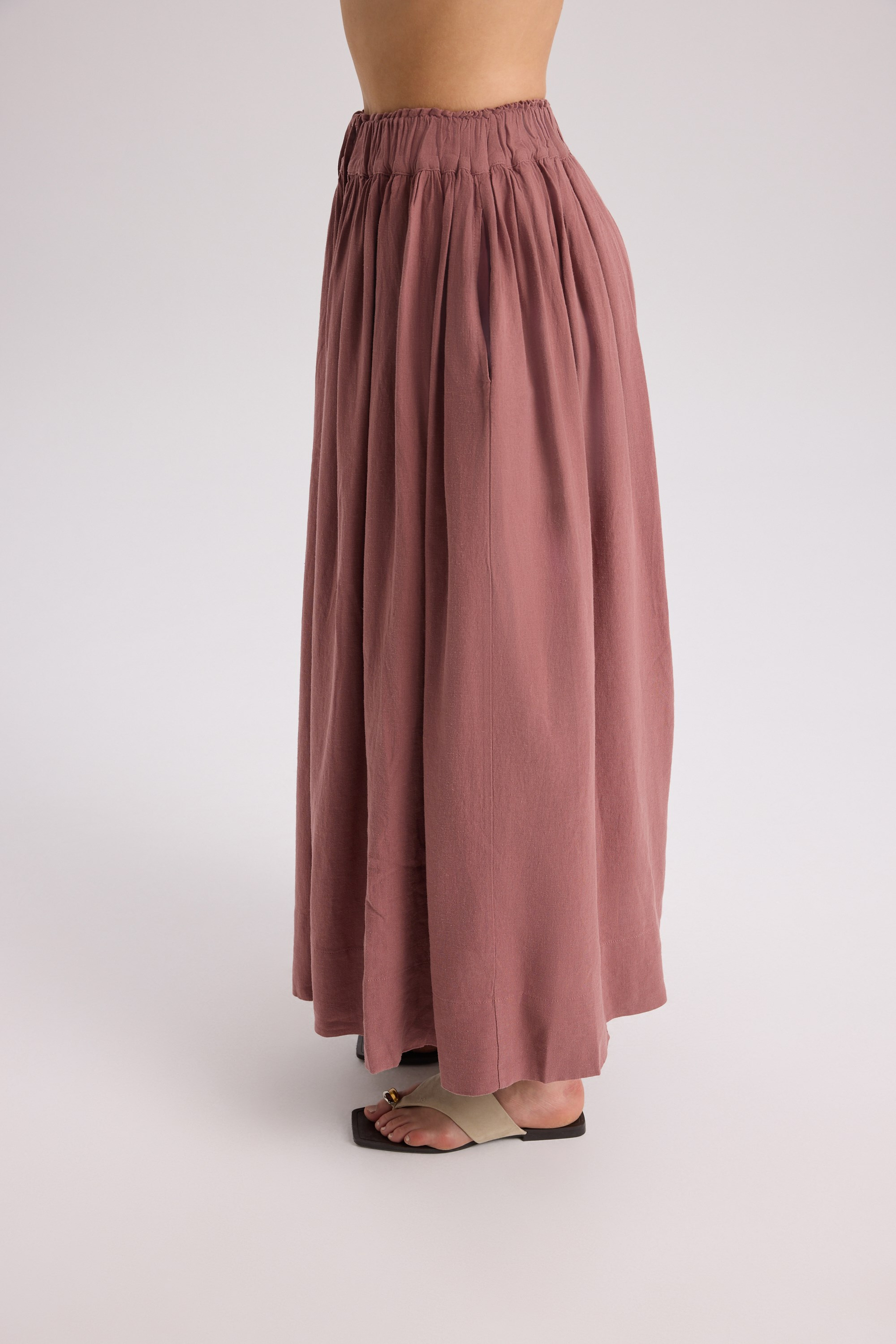 Gabbiano Lace-Up Pleated Light Burgundy Linen Skirt
