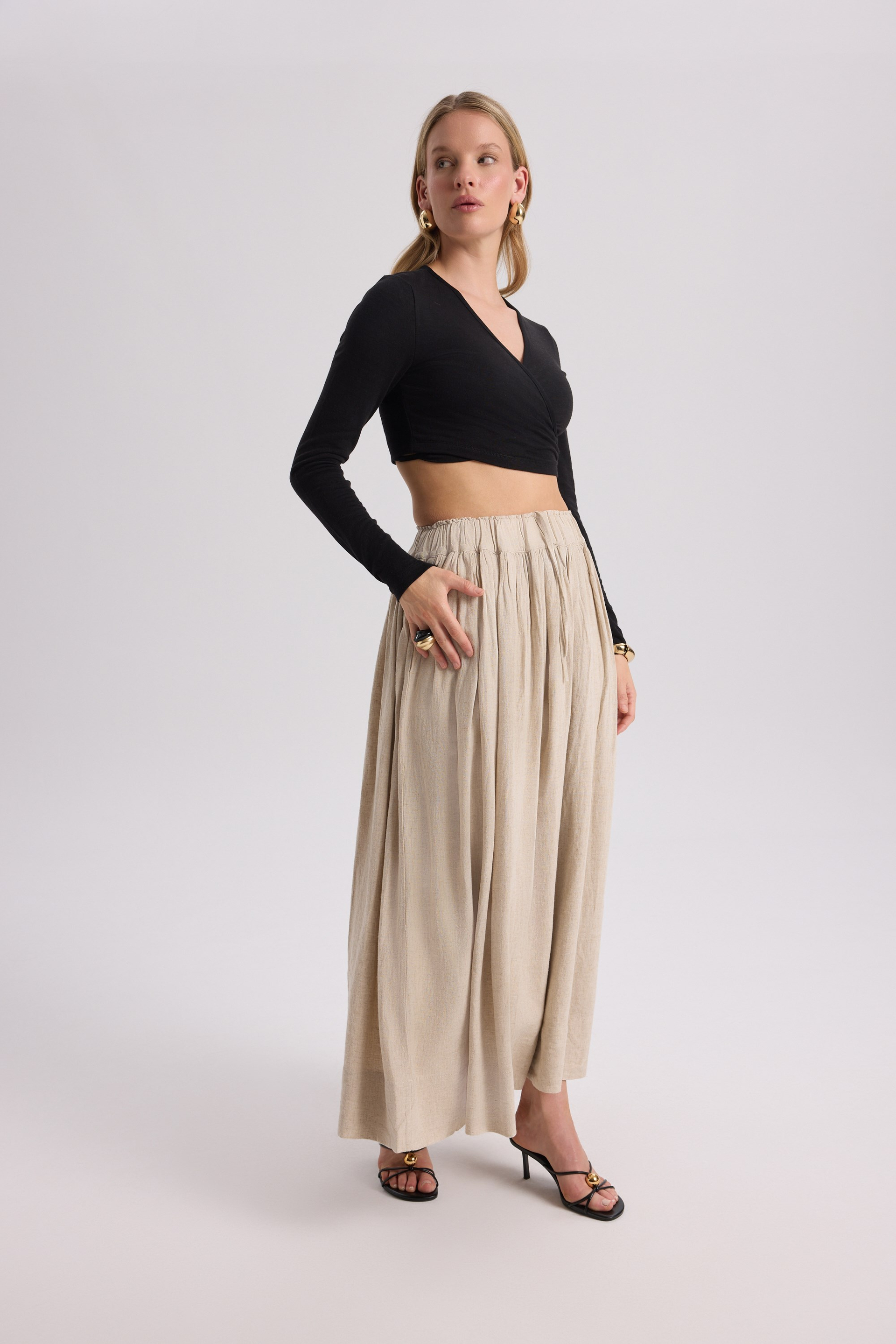Gabbiano Lace-Up Pleated Beige Linen Skirt