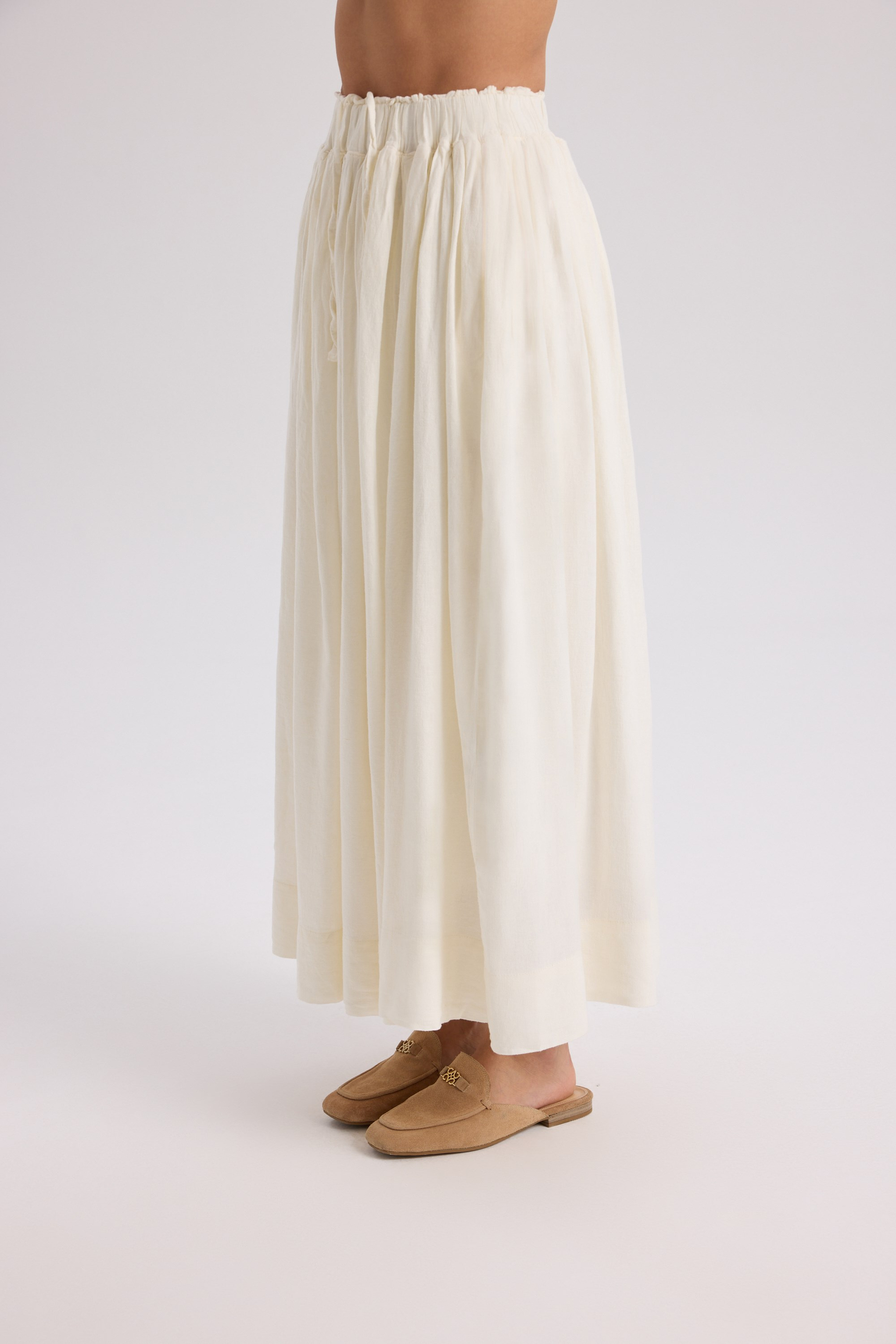 Gabbiano Lace-Up Pleated Ecru Linen Skirt