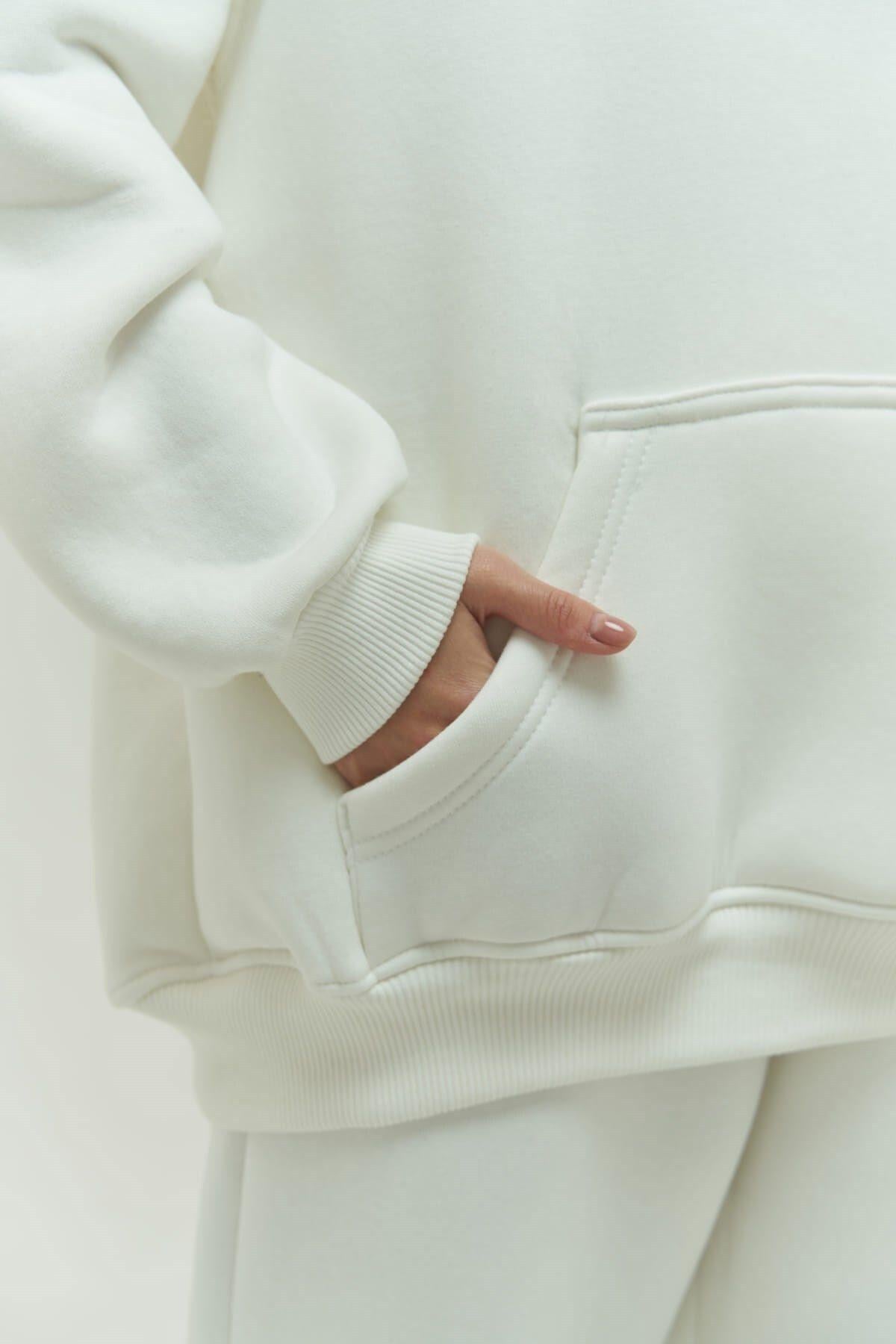 Mai Collection Gambol White Oversize Tracksuit