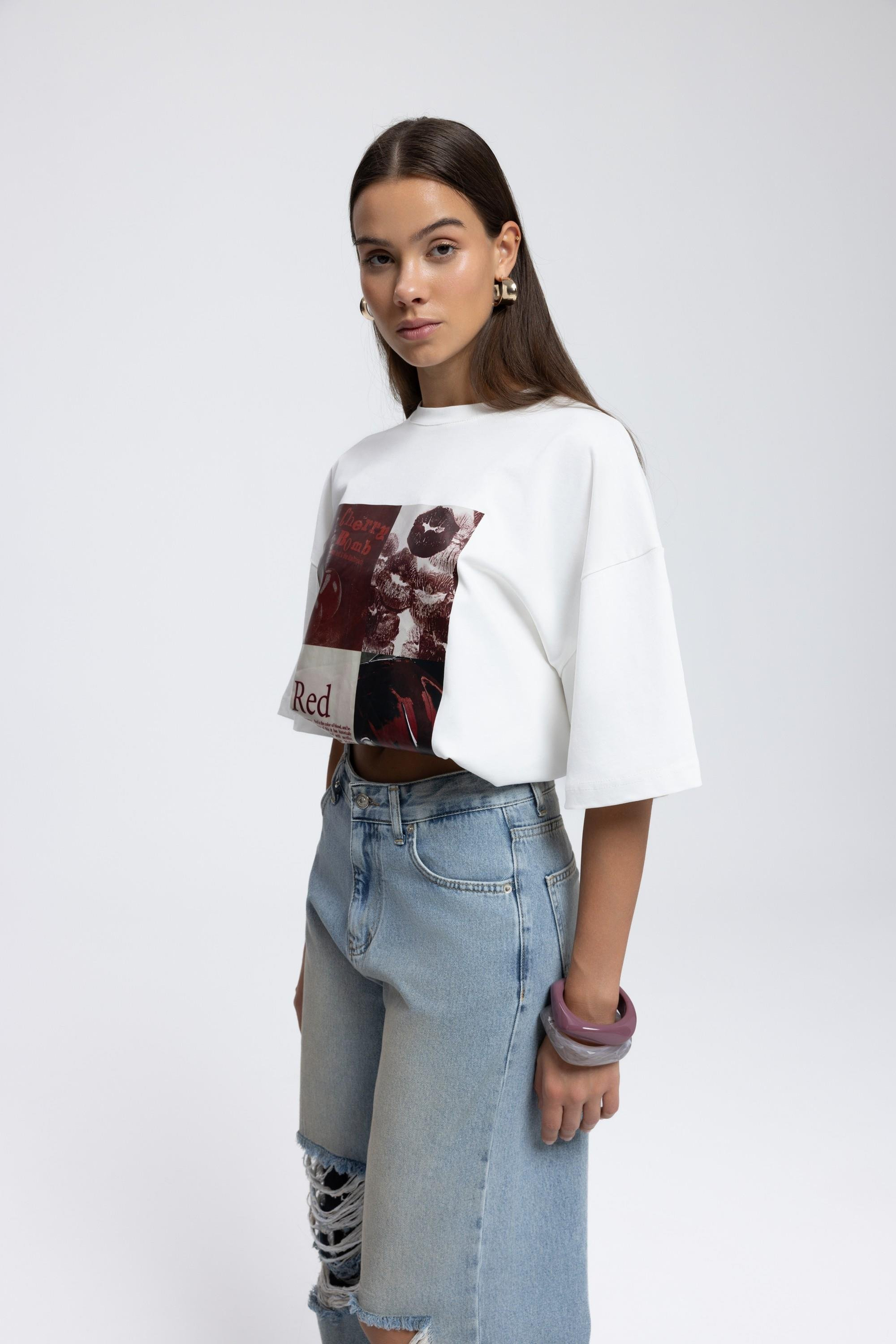 Gemma Yırtık Detay Mavi Jean Pantolon