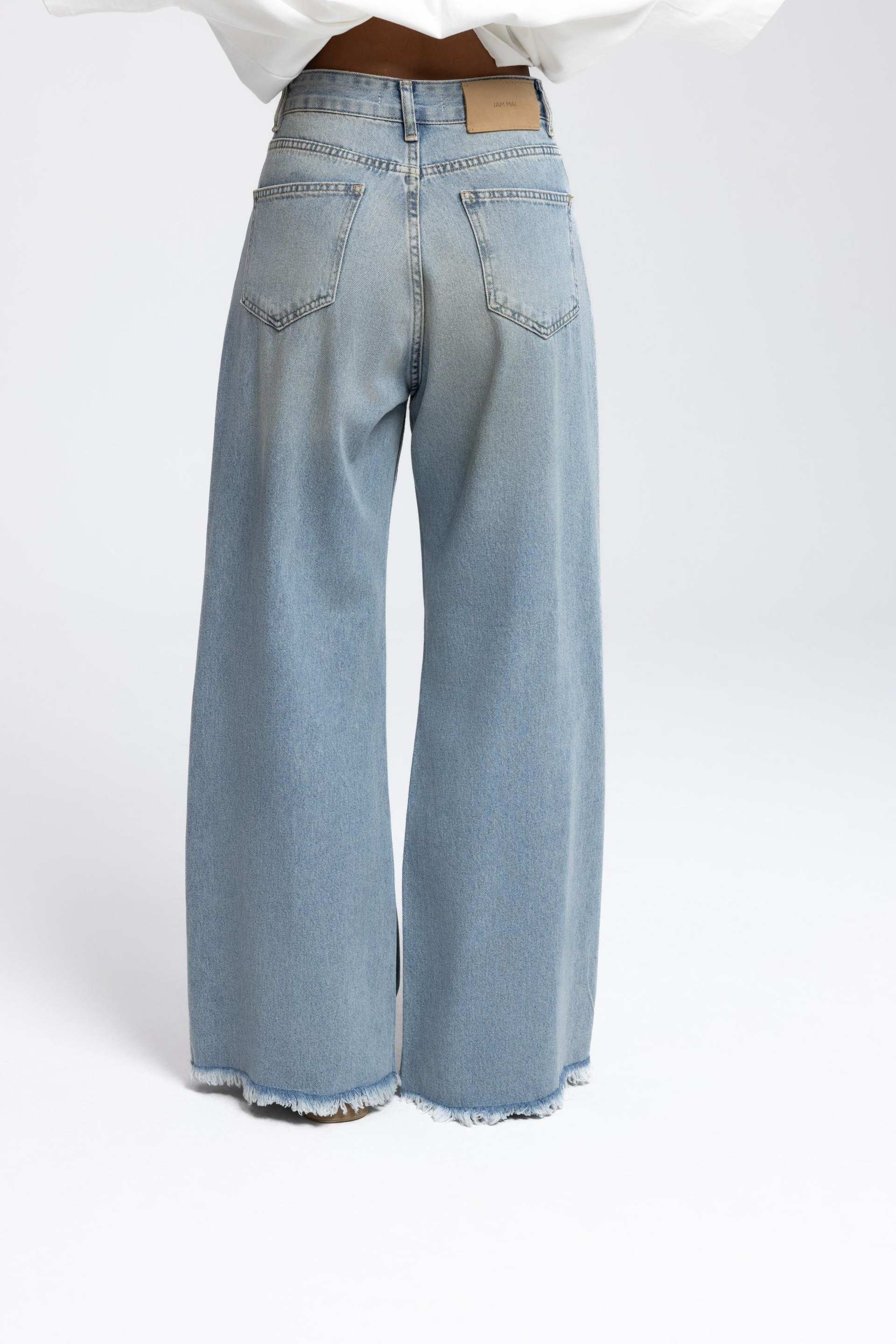 Gemma Yırtık Detay Mavi Jean Pantolon