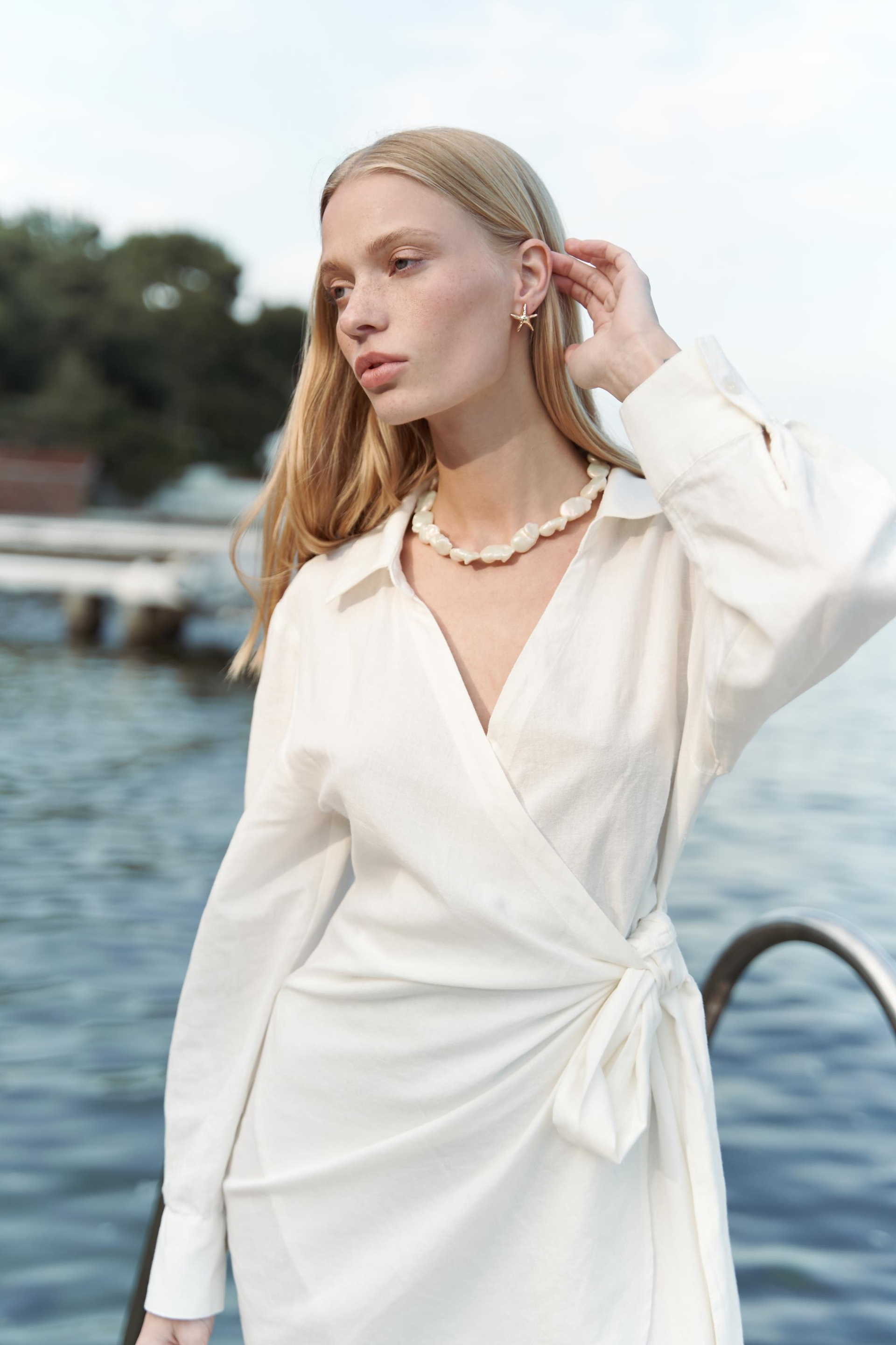 Gormelia Bağlamalı Ekru Elbise