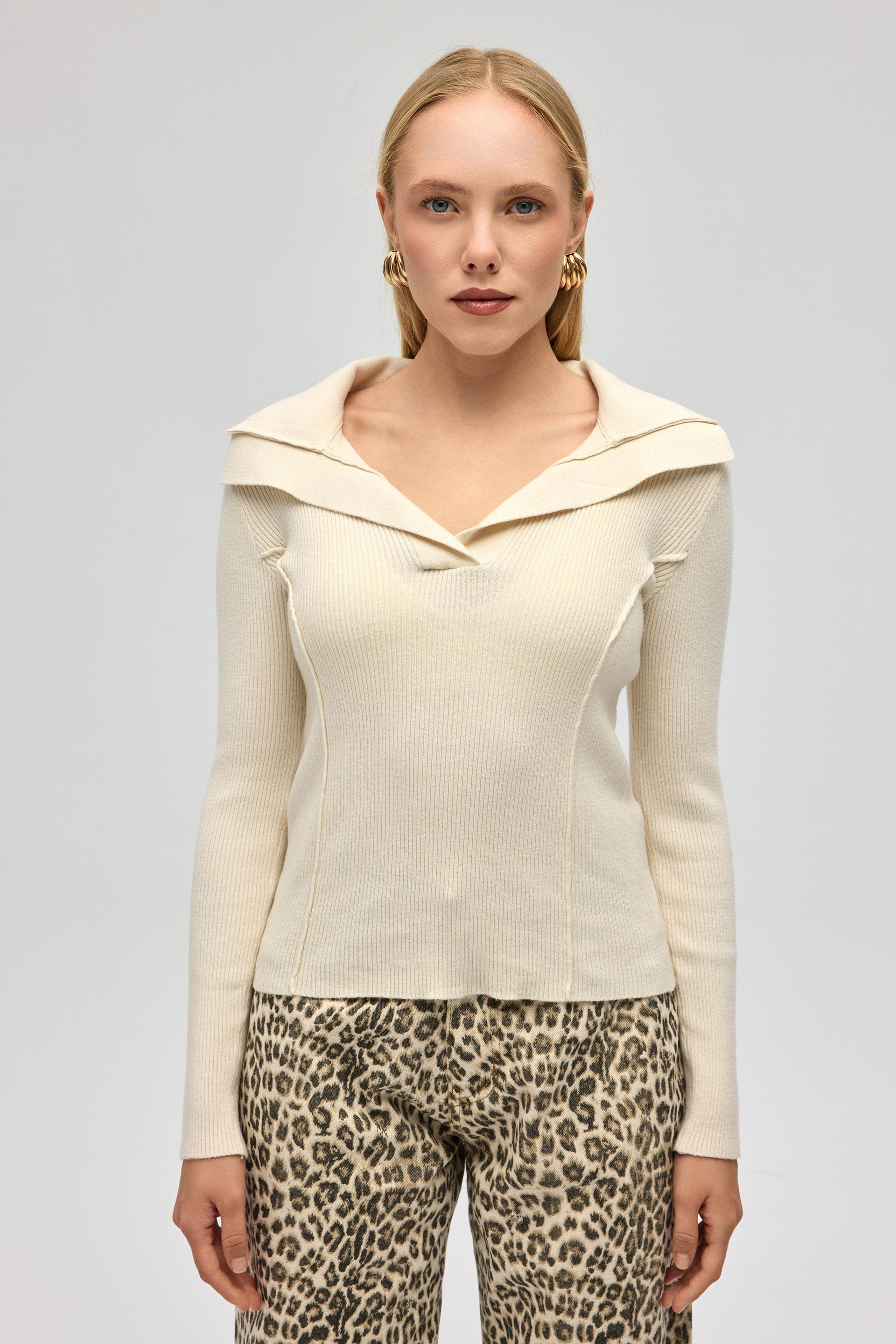 İnari Polo Yaka Bej Triko Kazak