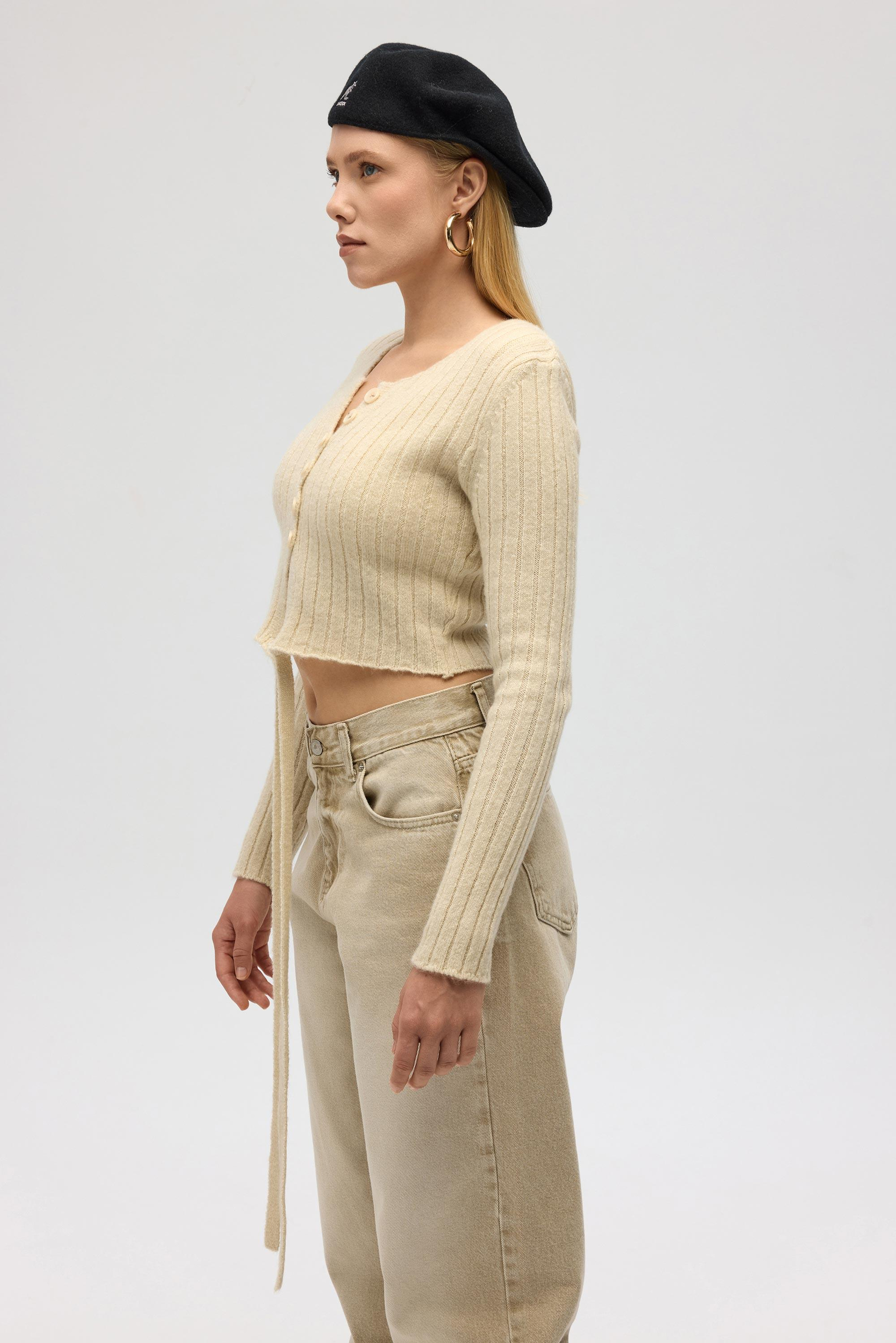 Isador Vatkalı Bej Crop Triko Hırka