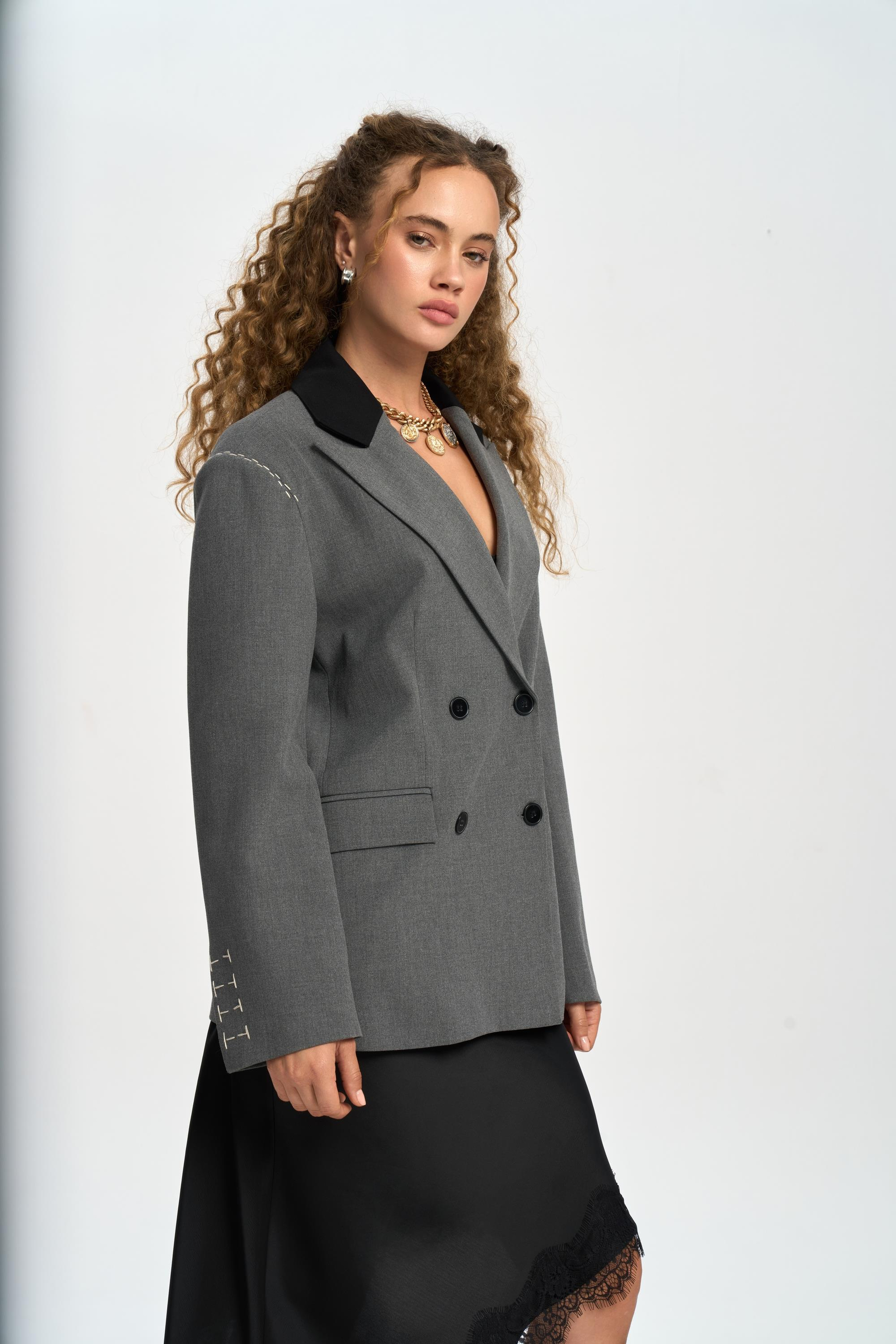 Iva Embroidery Detailed Charcoal Blazer