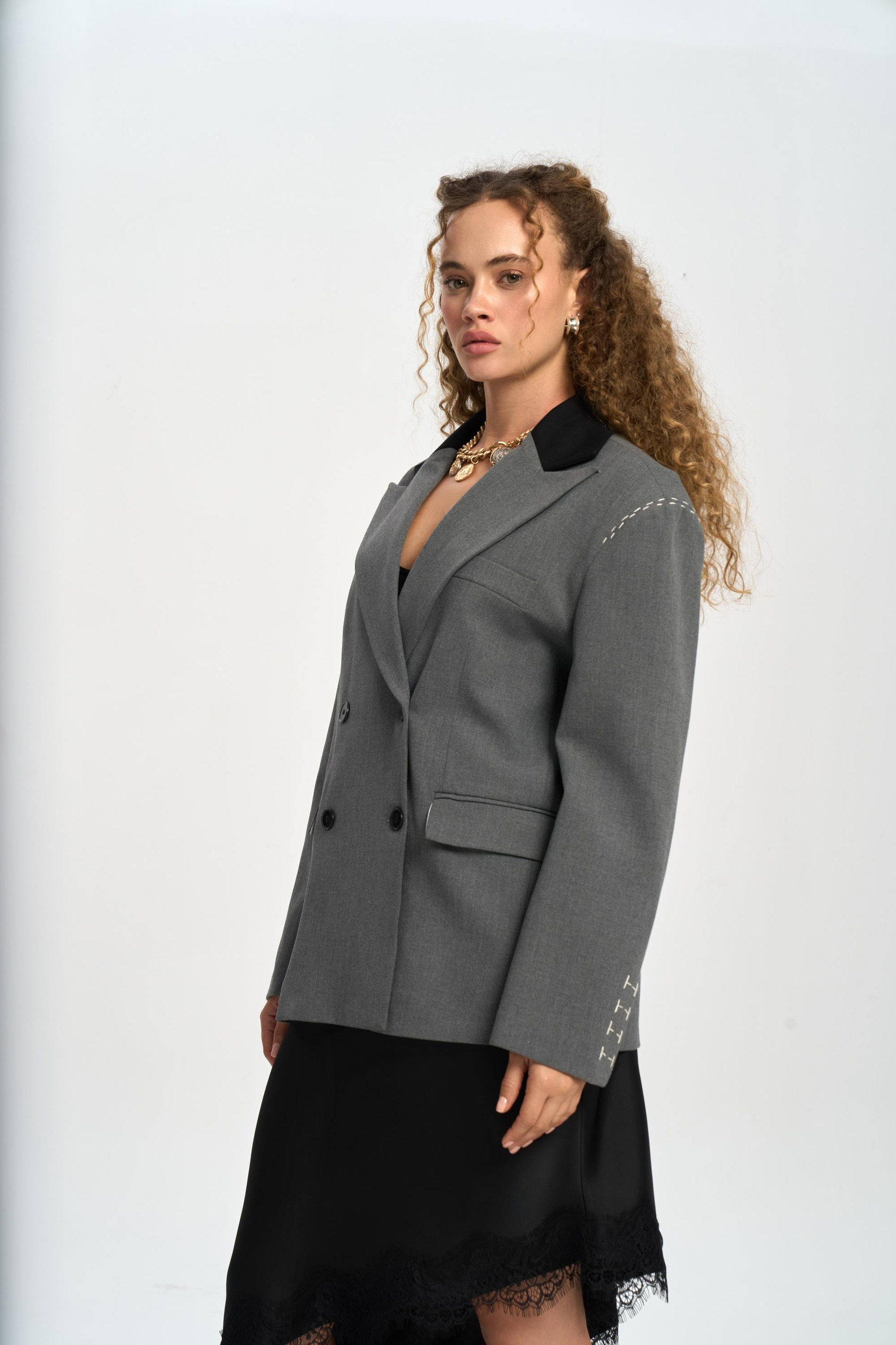 Iva Embroidery Detailed Charcoal Blazer