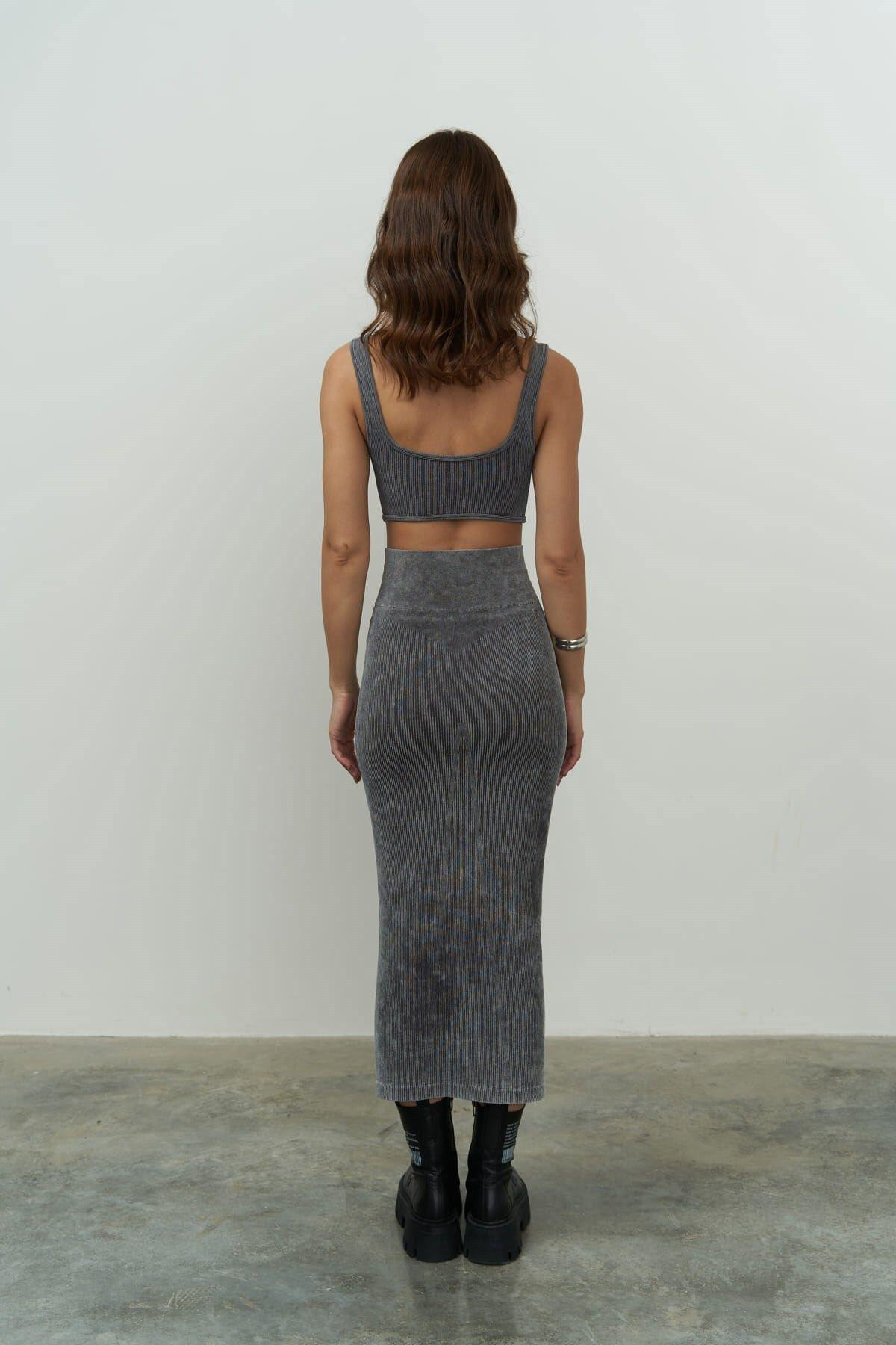 Jade Dark Gray Ribbed Skirt Mai