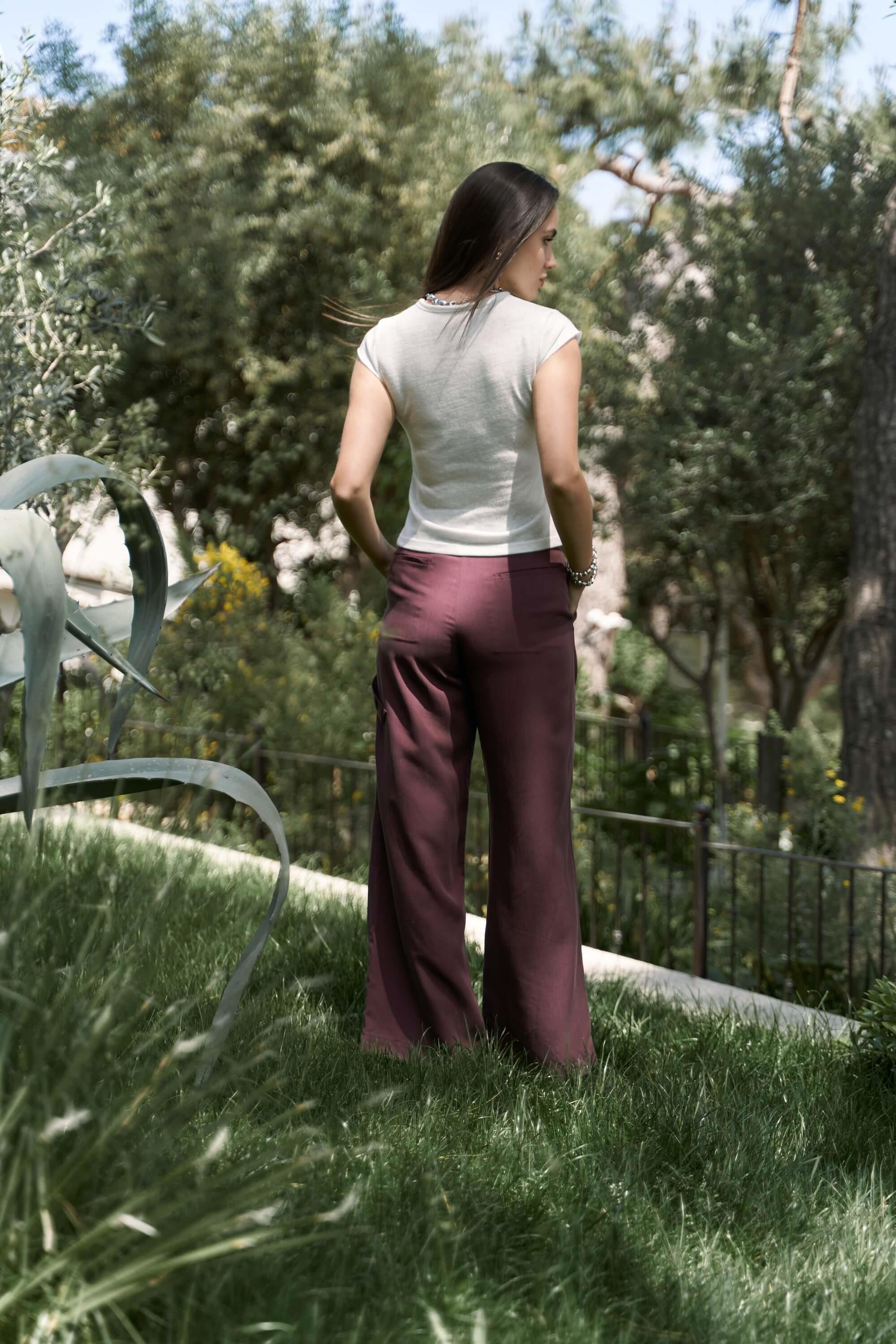 Kensal Dar Kesim Ekru T-Shirt