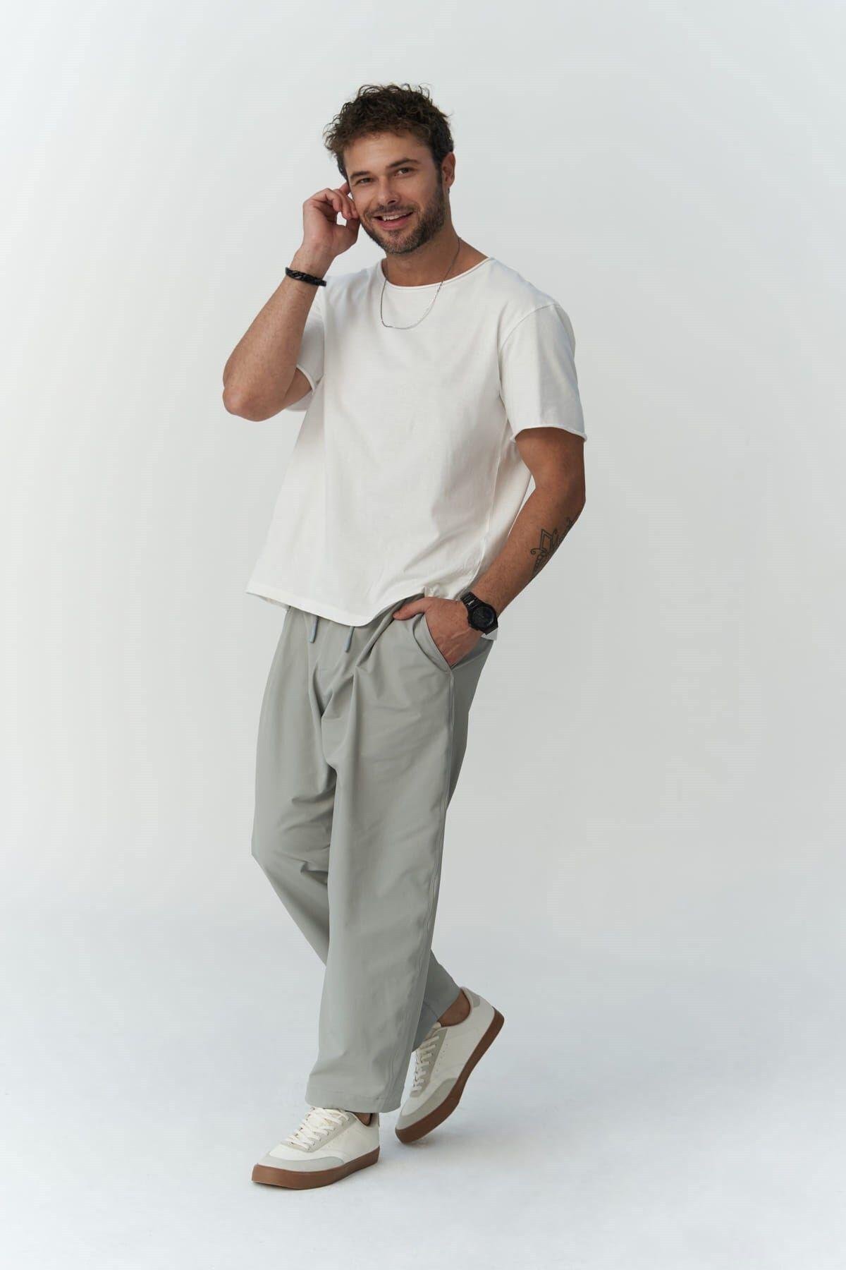 Kenway Men's Gray Trousers