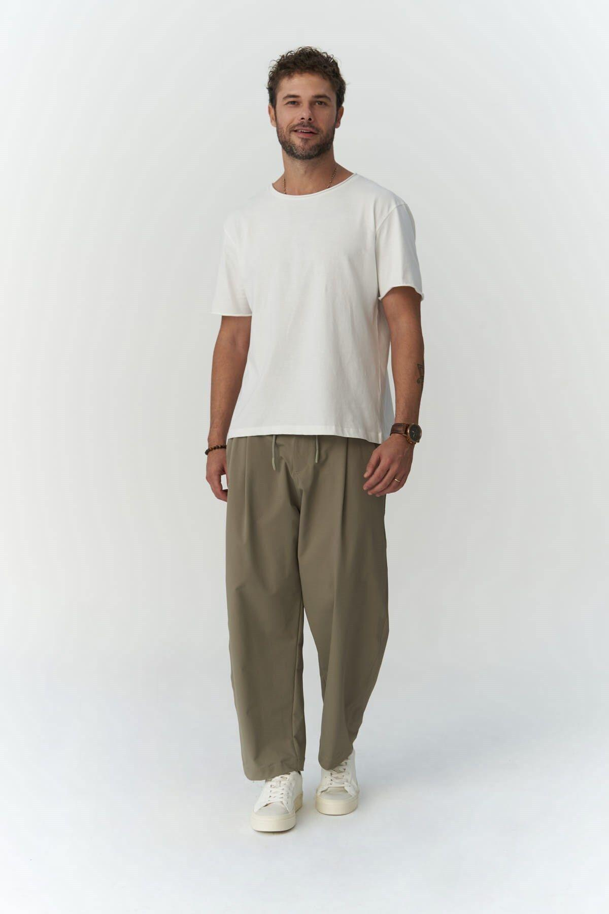 Kenway Men's Khaki Trousers