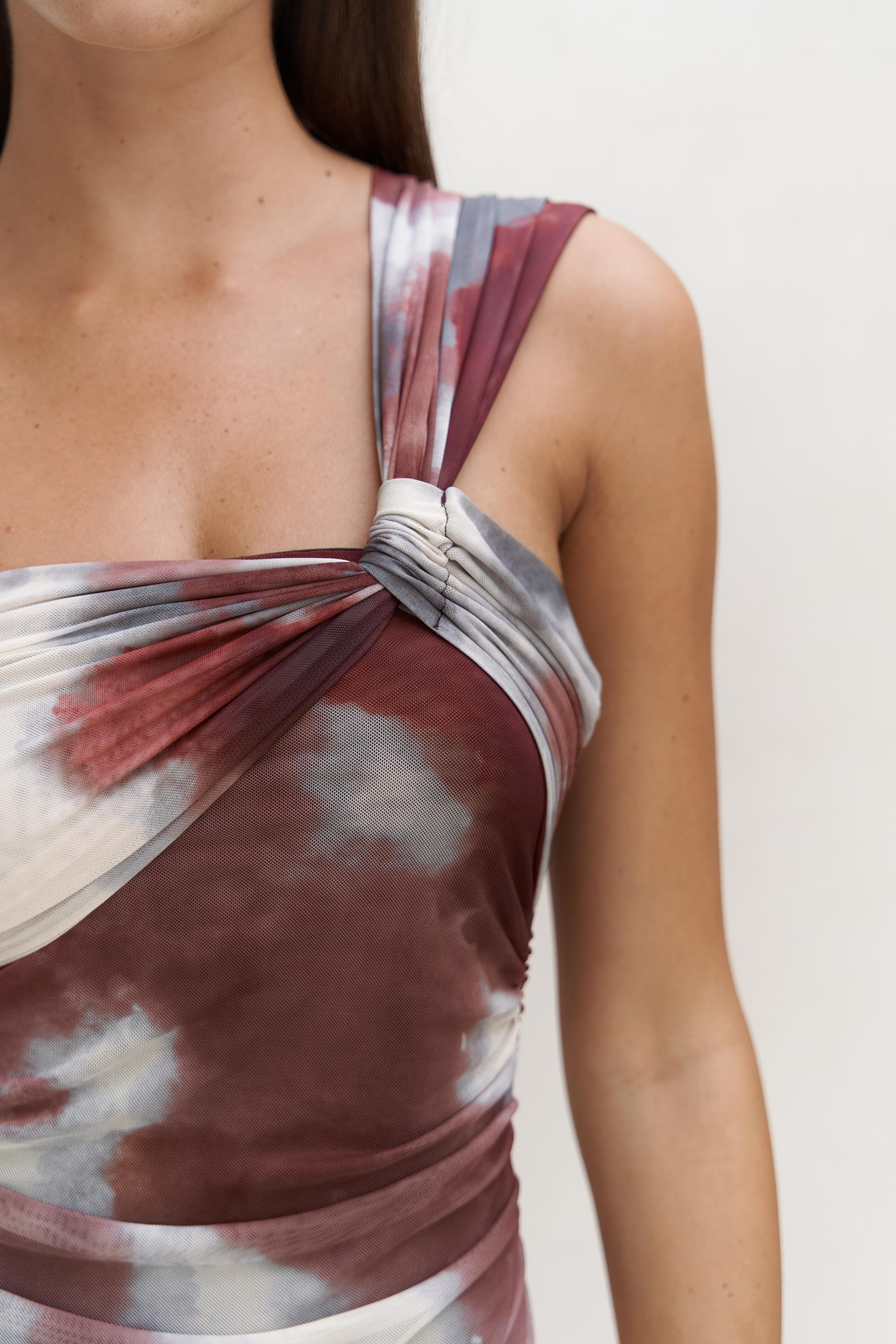 Kibetinosella Tek Omuz Bordo Body