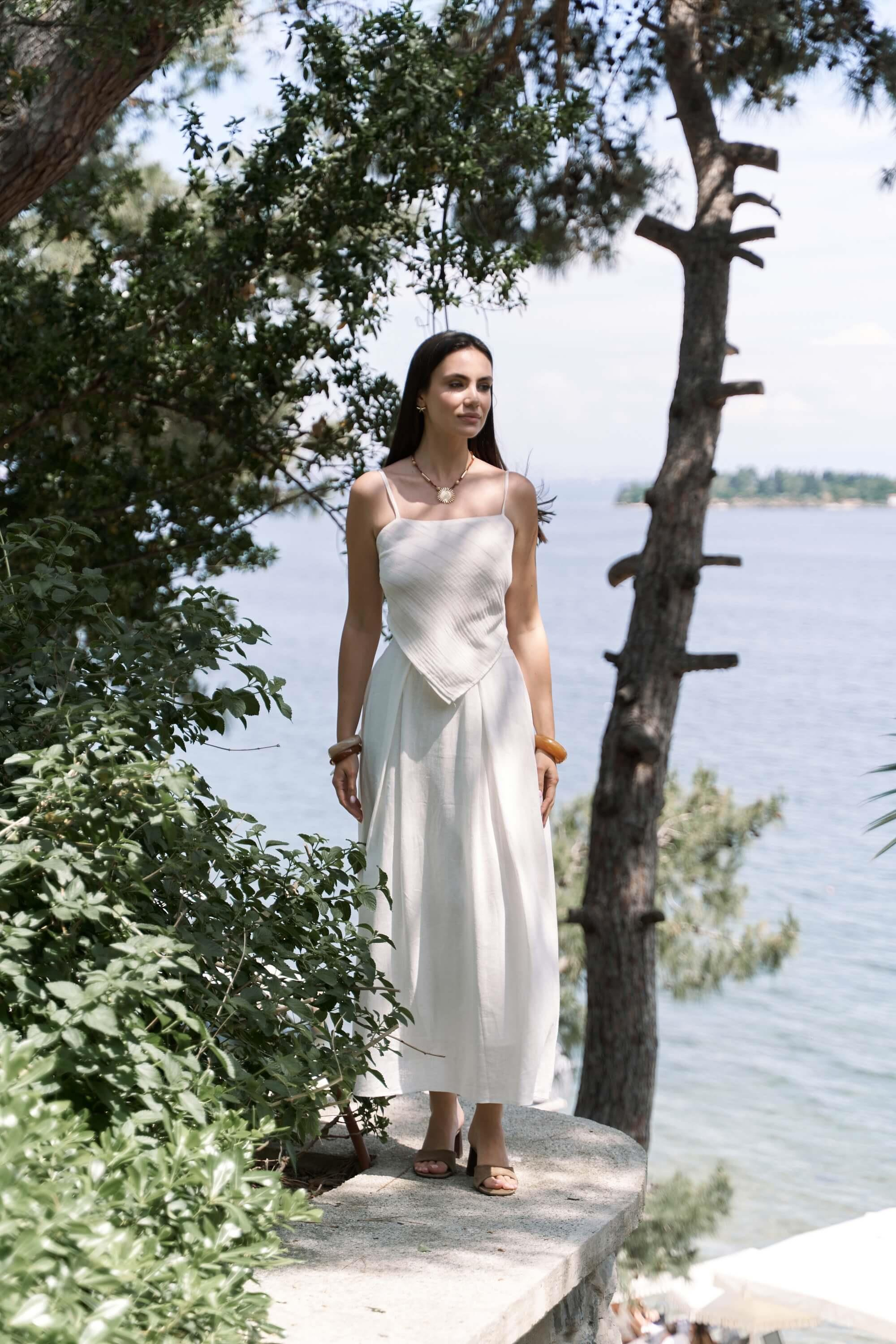 Kita Üçgen Detay Çizgili Ekru Keten Crop