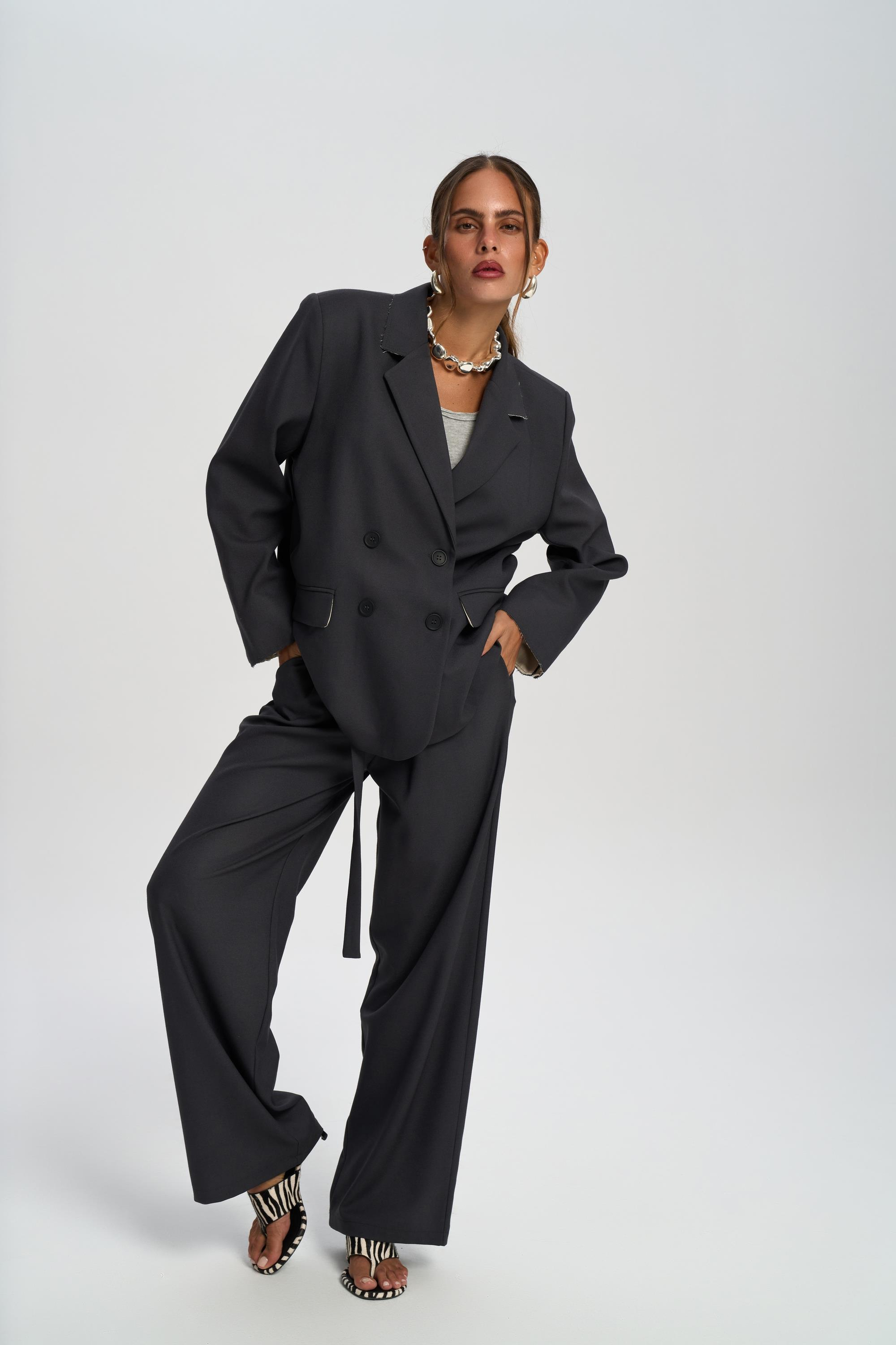 Letizia Belt Detail Charcoal Pants