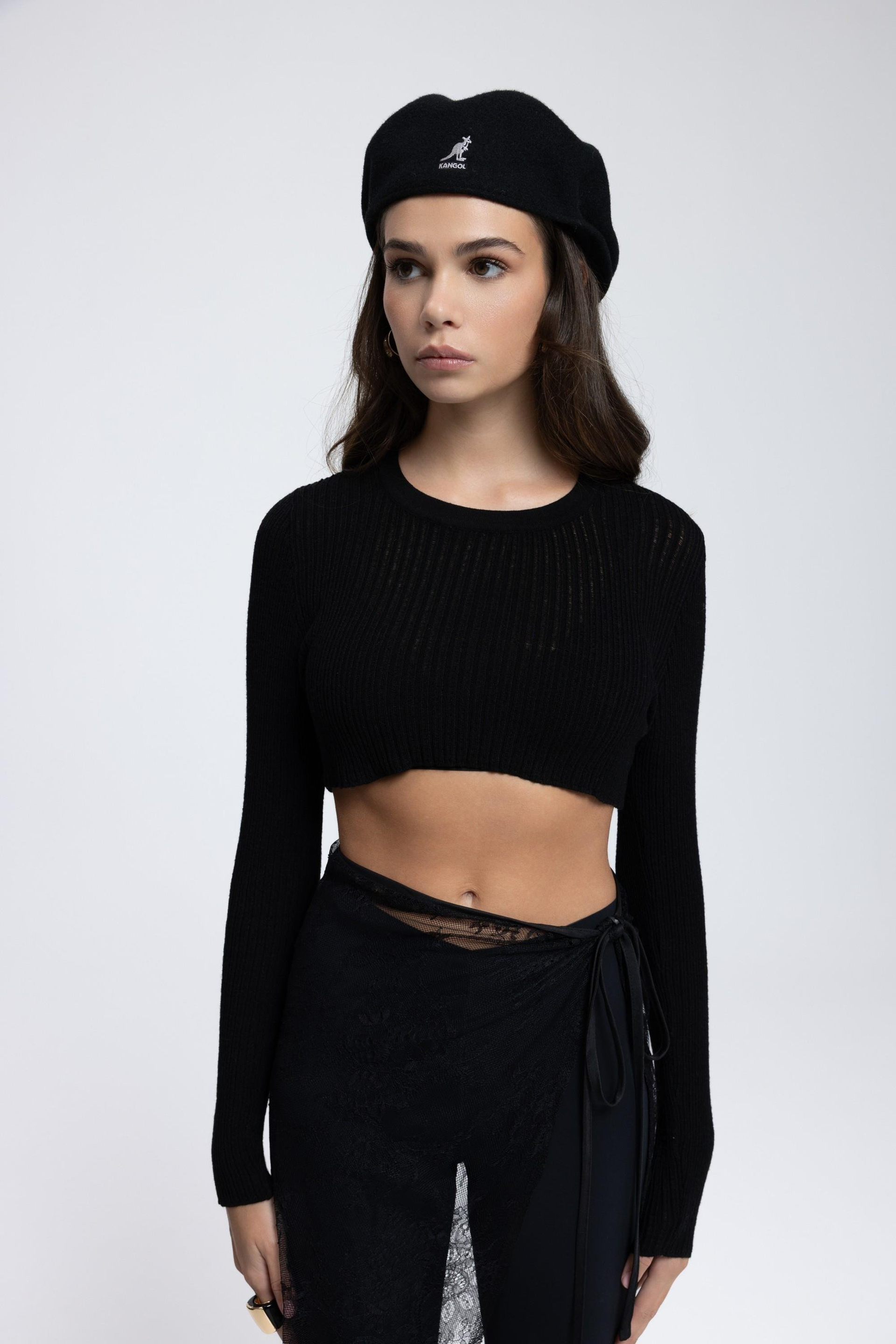 Liana Siyah Yumuşak Doku Triko Crop