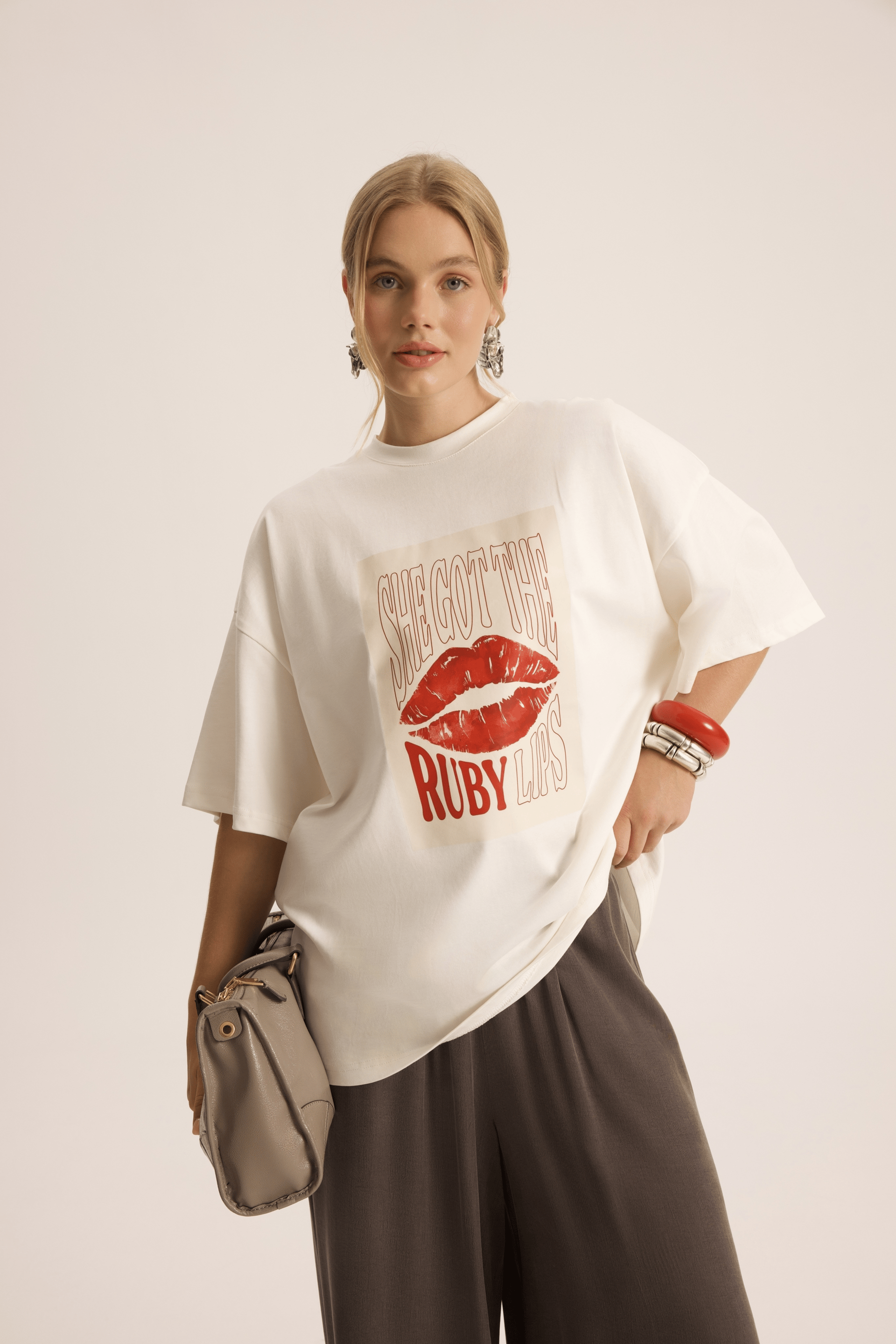Lip Print Oversize Beyaz T-Shirt