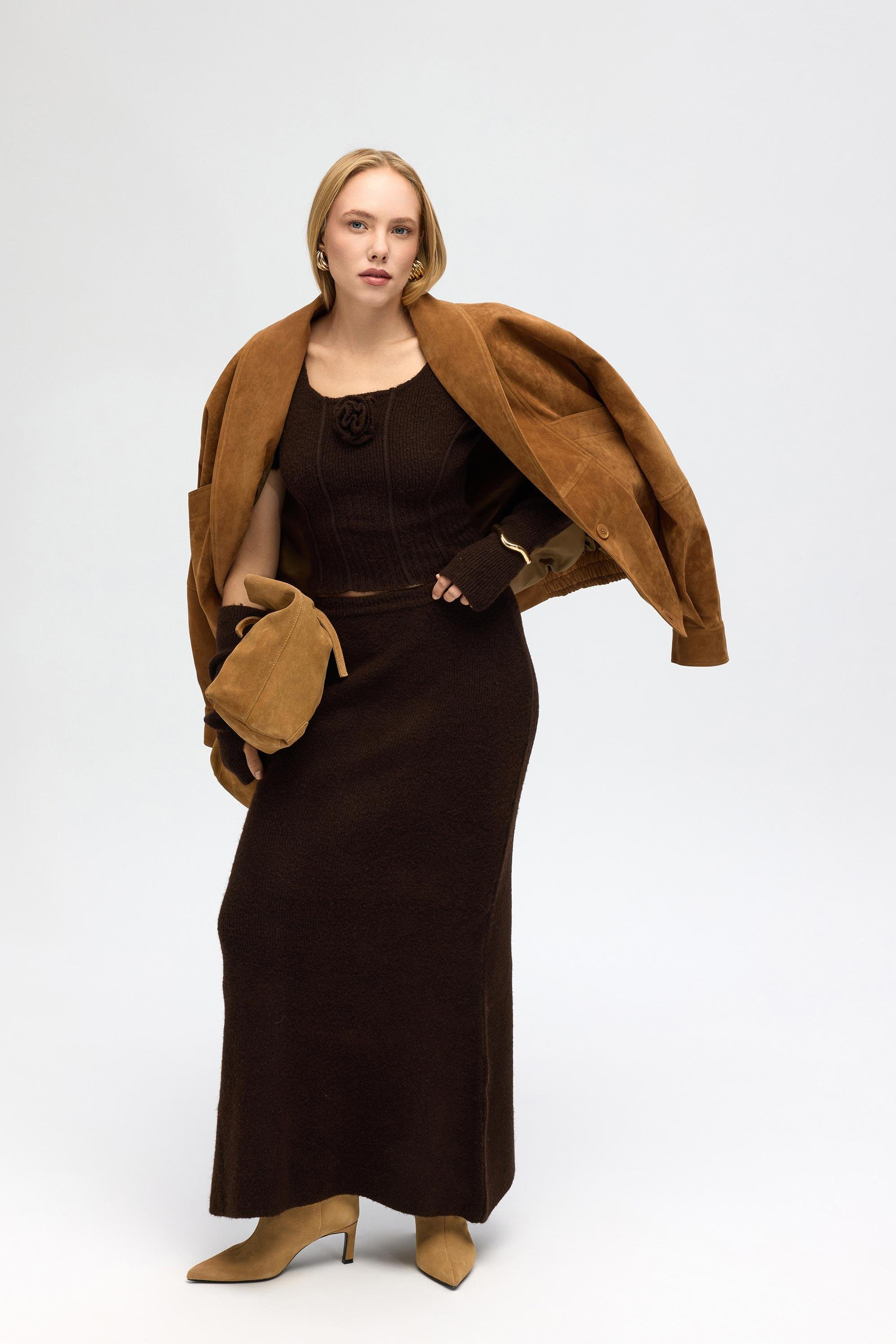 Lumi Gül Detay Kahve Crop Etek Triko Takım