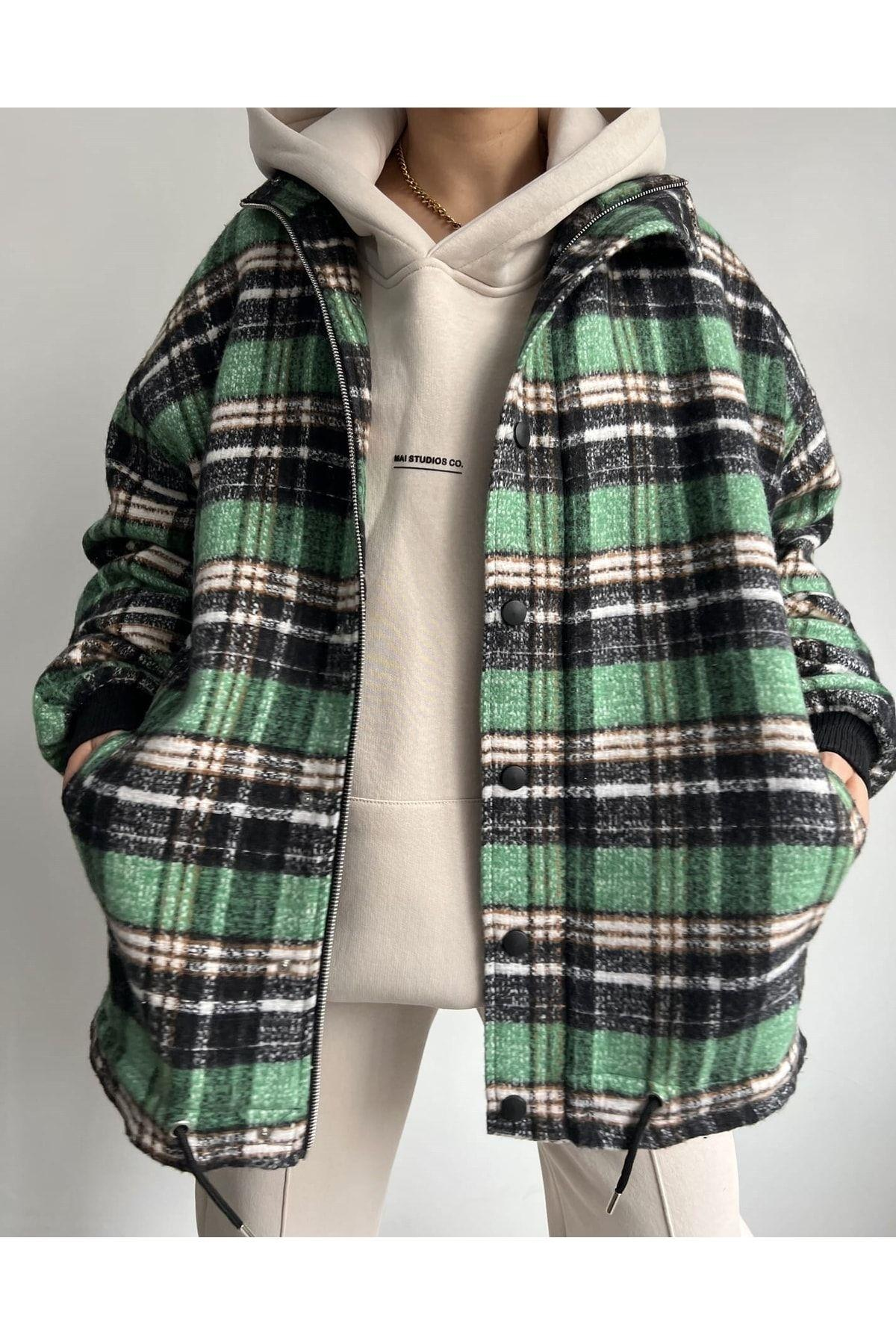 Mai Snoopy Benetton Flannel Zrope-Up Jacket