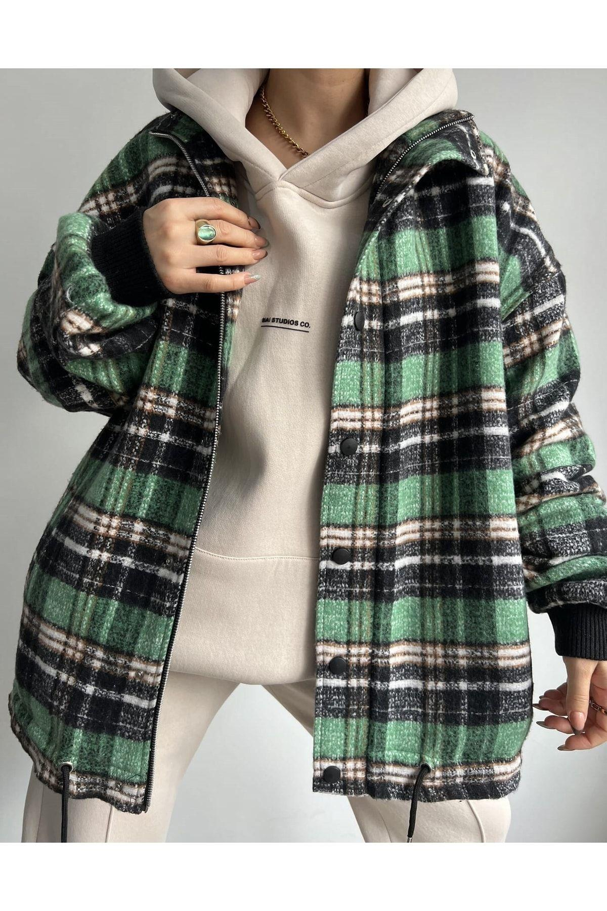 Mai Snoopy Benetton Flannel Zrope-Up Jacket