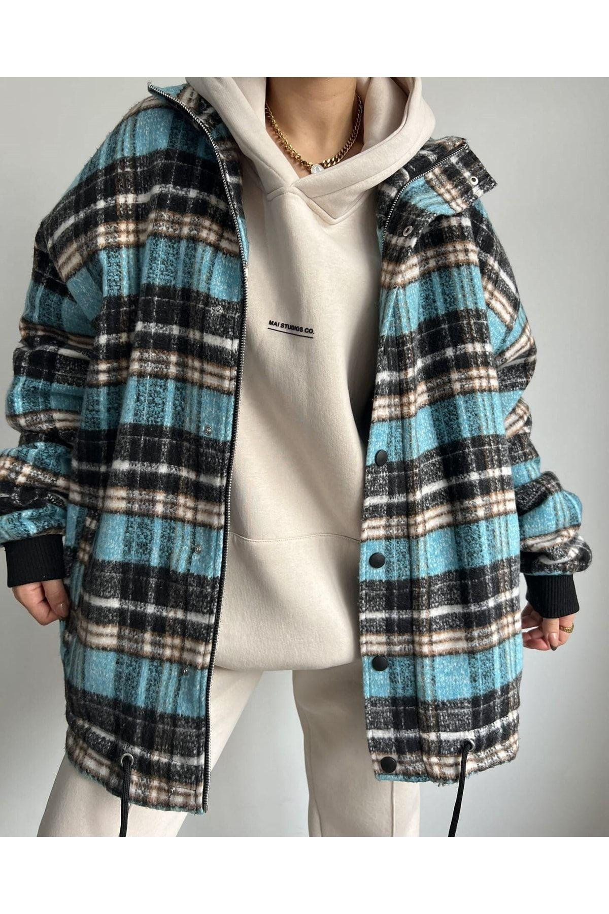 Mai Snoopy Turquoise Flannel Zrope-Up Jacket