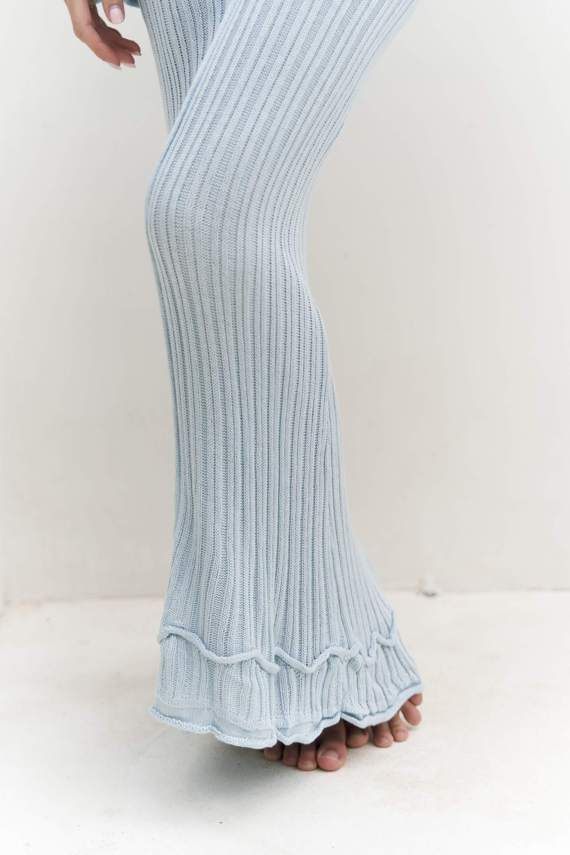 Matias Sırt Dekolteli Mavi Triko Uzun Elbise