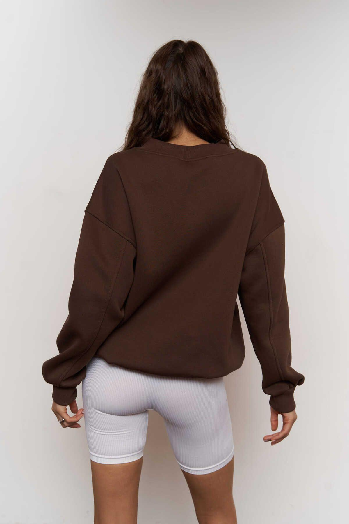 Mai Collection 1970s Brown Oversize Unisex Sweatshirt