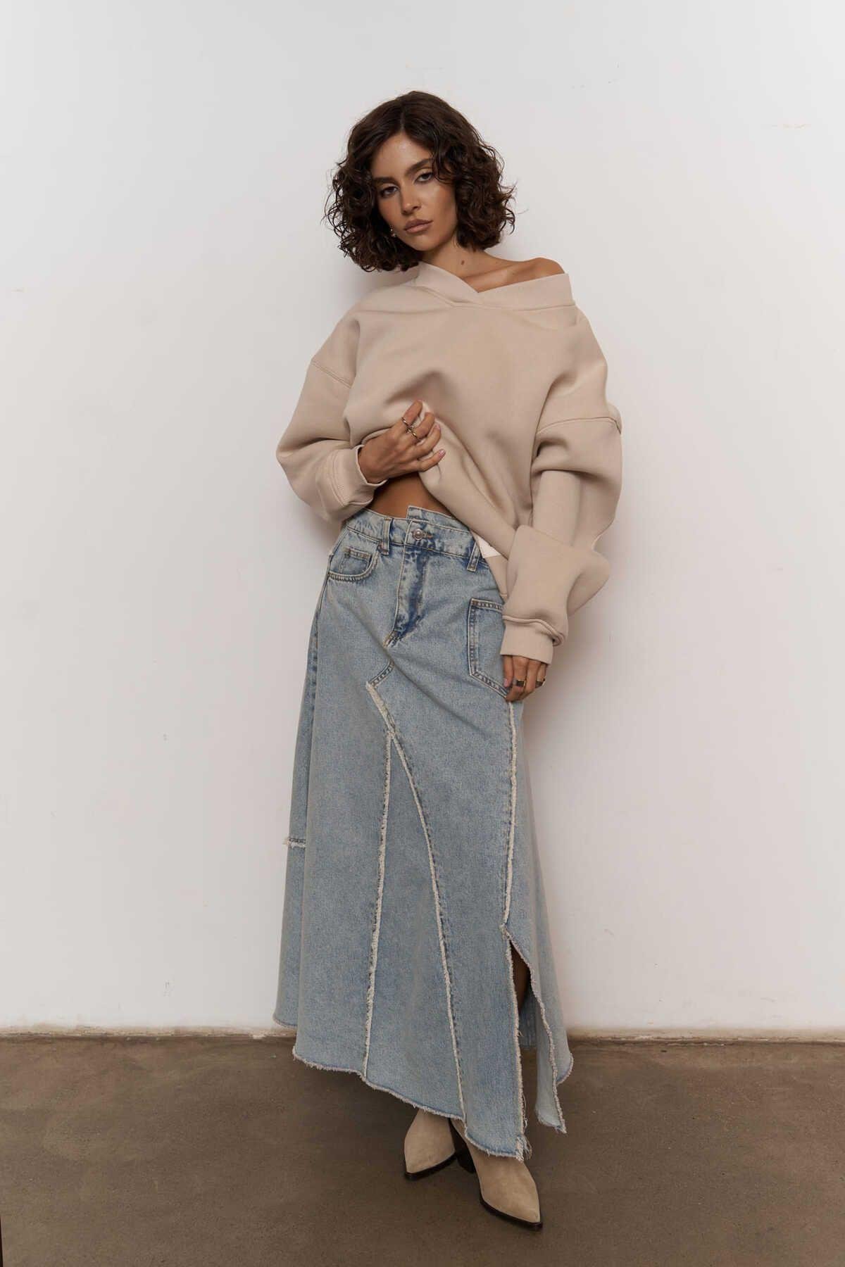 Mai Collection Taure Bone Unisex Oversize Sweatshirt