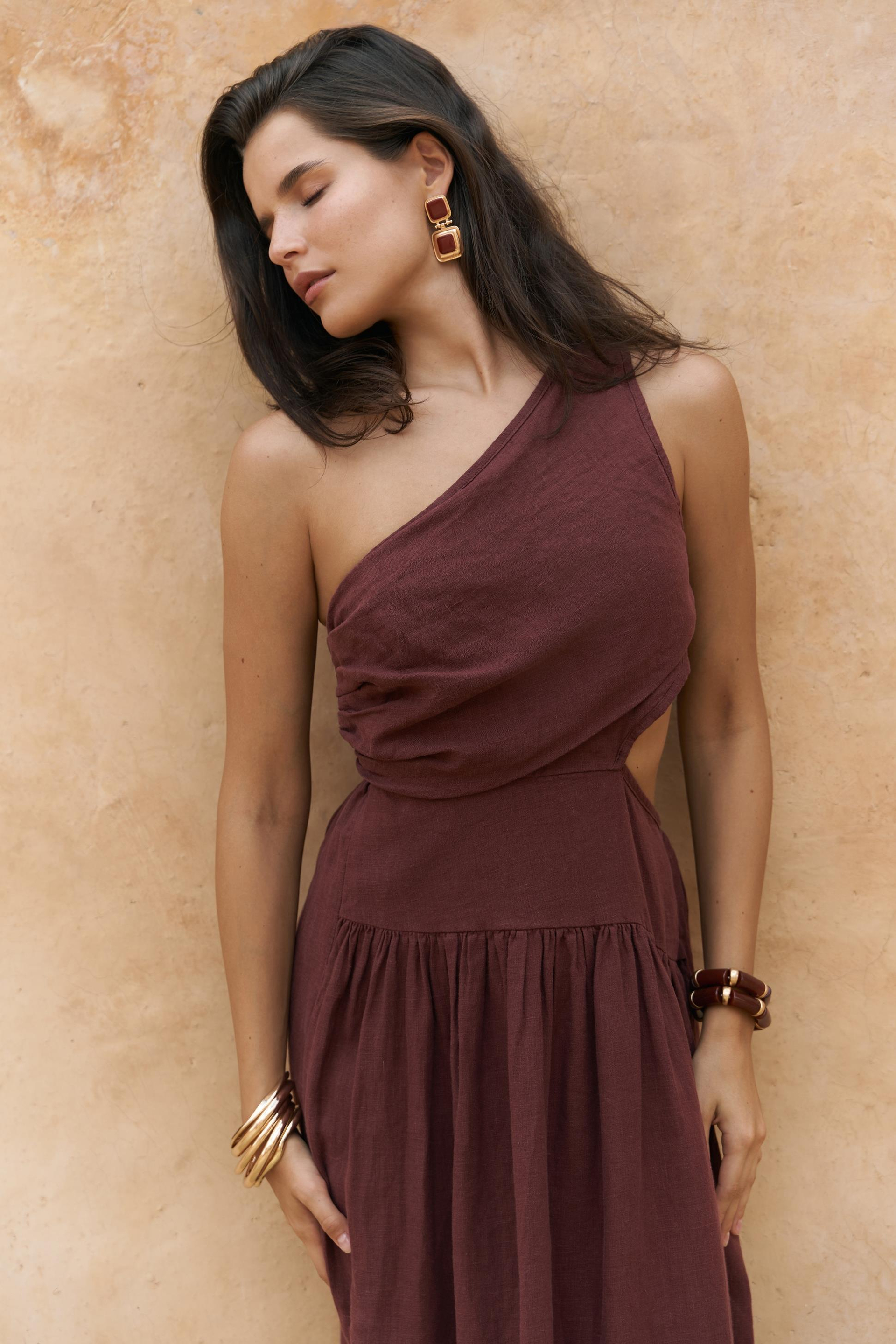 Mharia Asimetrik Detay Bordo Uzun Keten Elbise