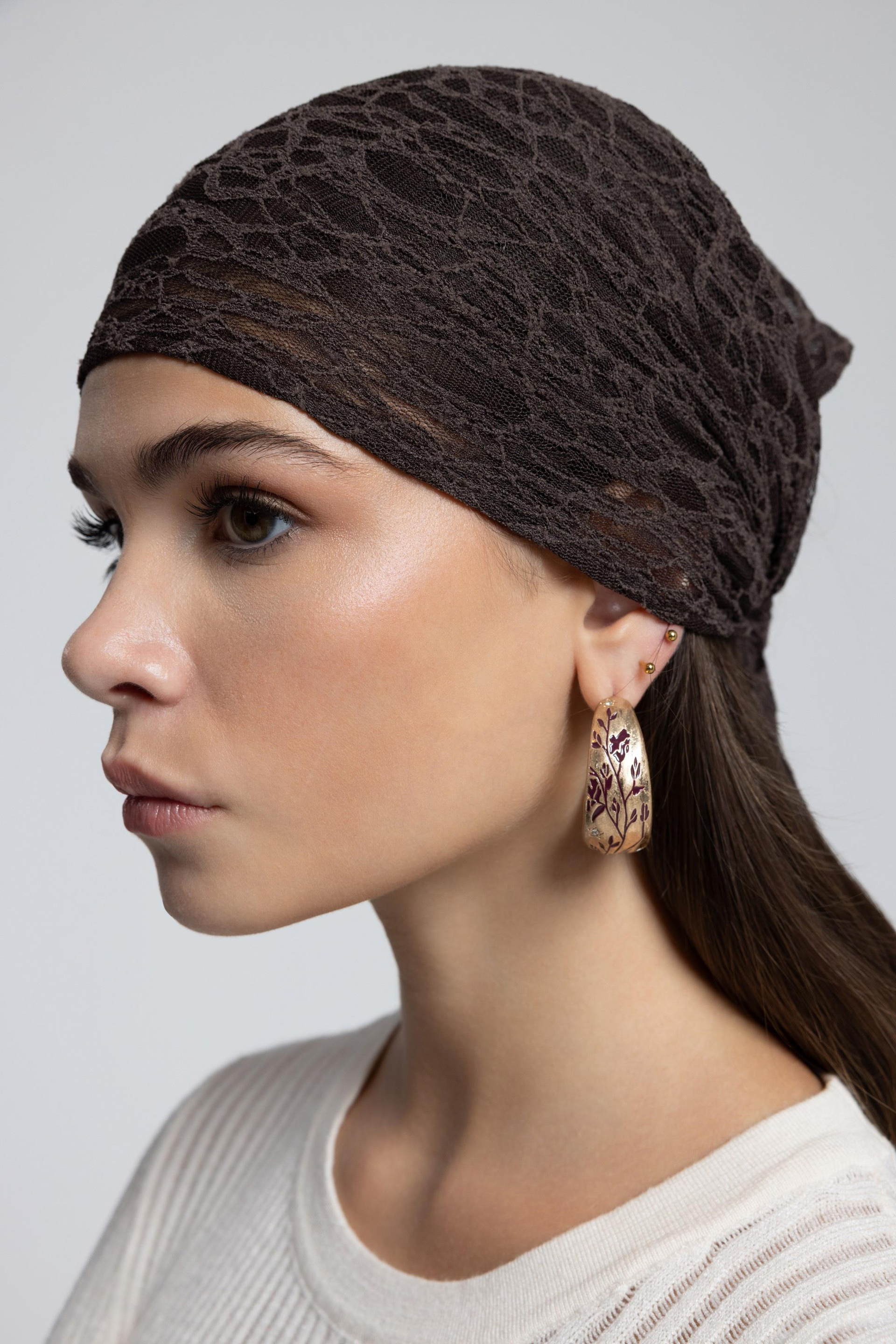 Miray Üçgen Kesim Kahve Dantel Bandana