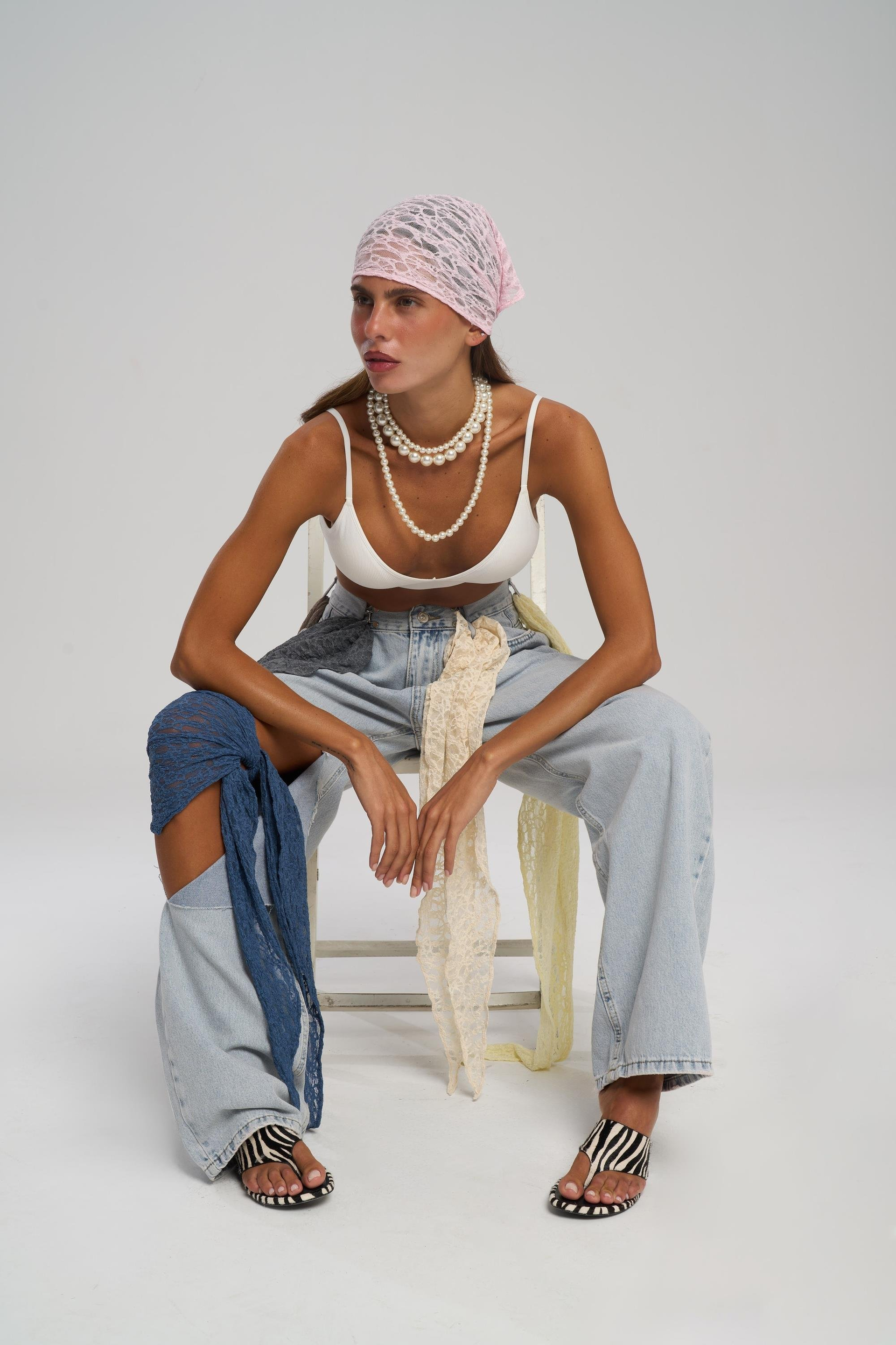 Miray Üçgen Kesim Pembe Dantel Bandana