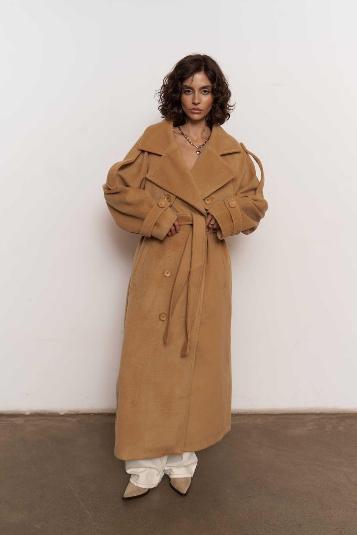 Mai Moscow Camel Cachet Coat