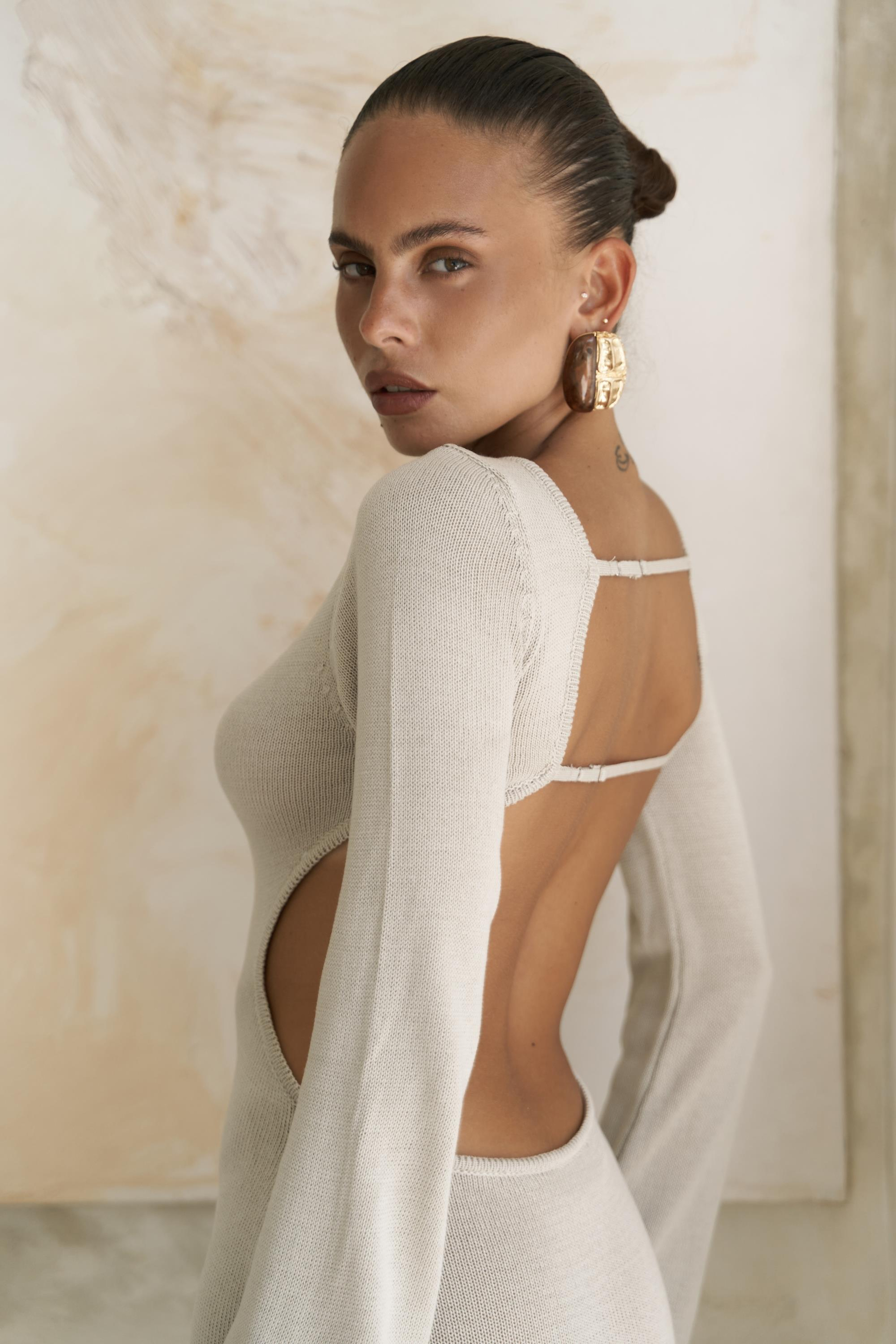 Nadias Pencere Detay Taş Triko Uzun Elbise