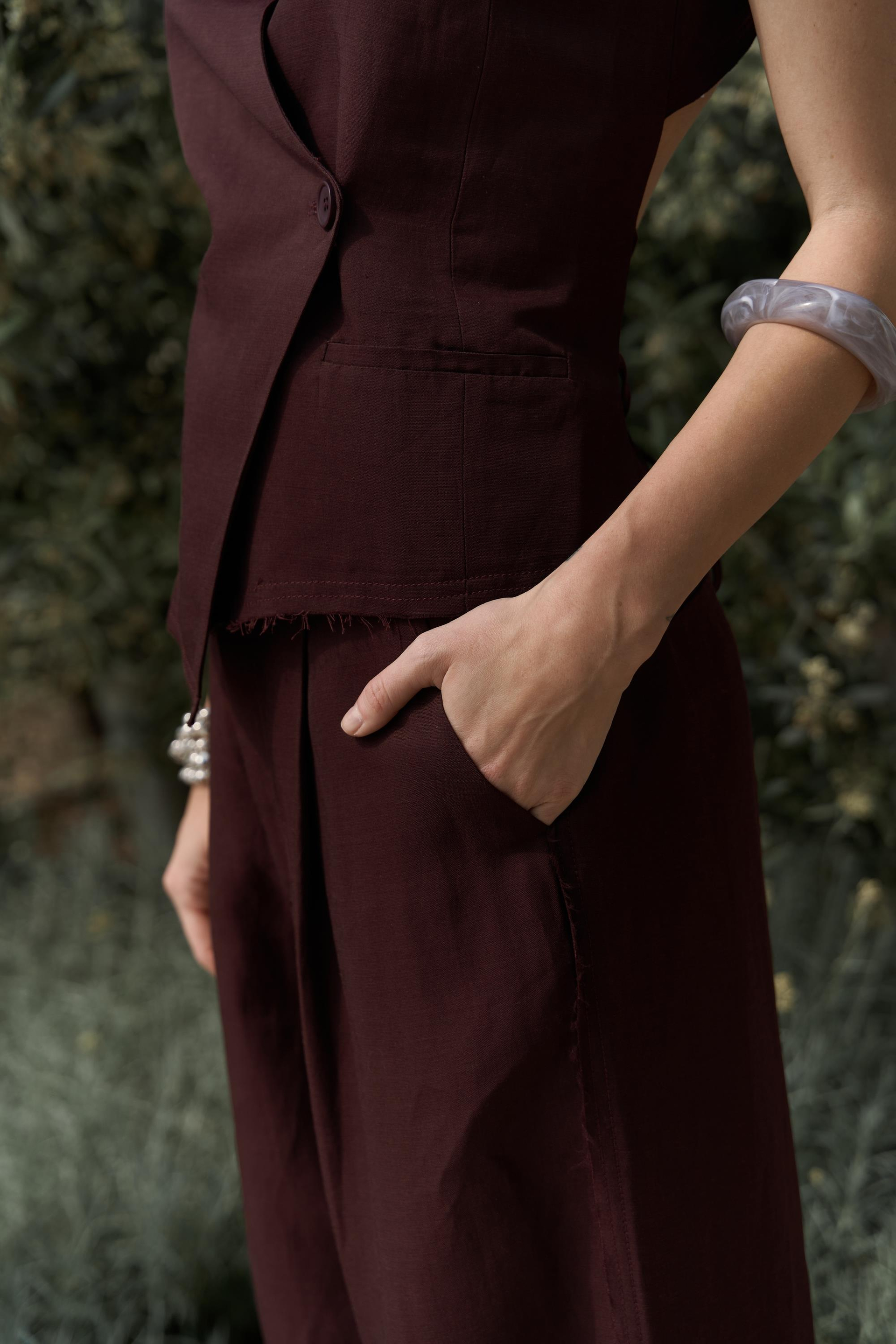 Nagmetah Sırt Pencereli Bordo Yelek Pantolon Takım