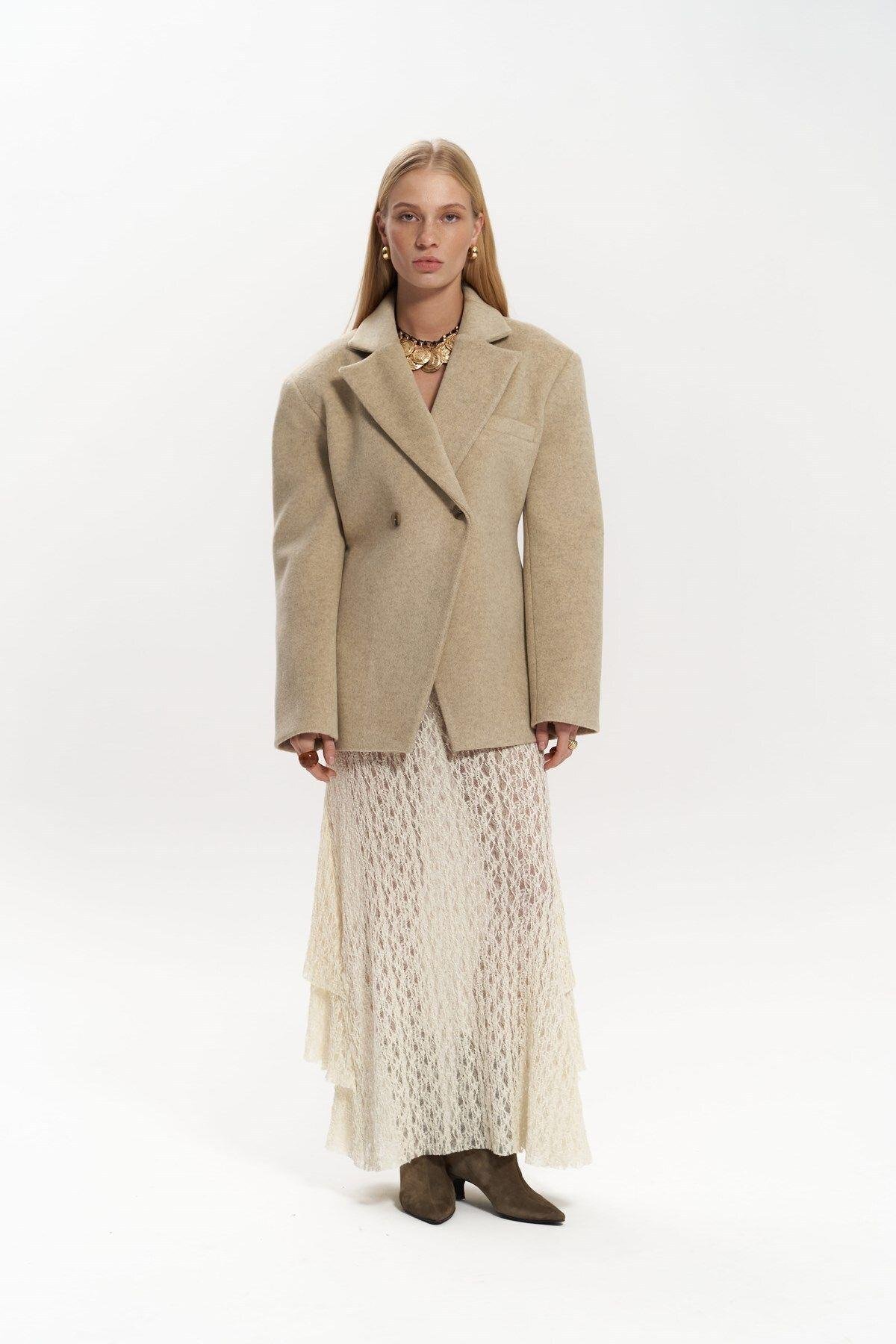 Naica Bej Belden Oturmalı Blazer