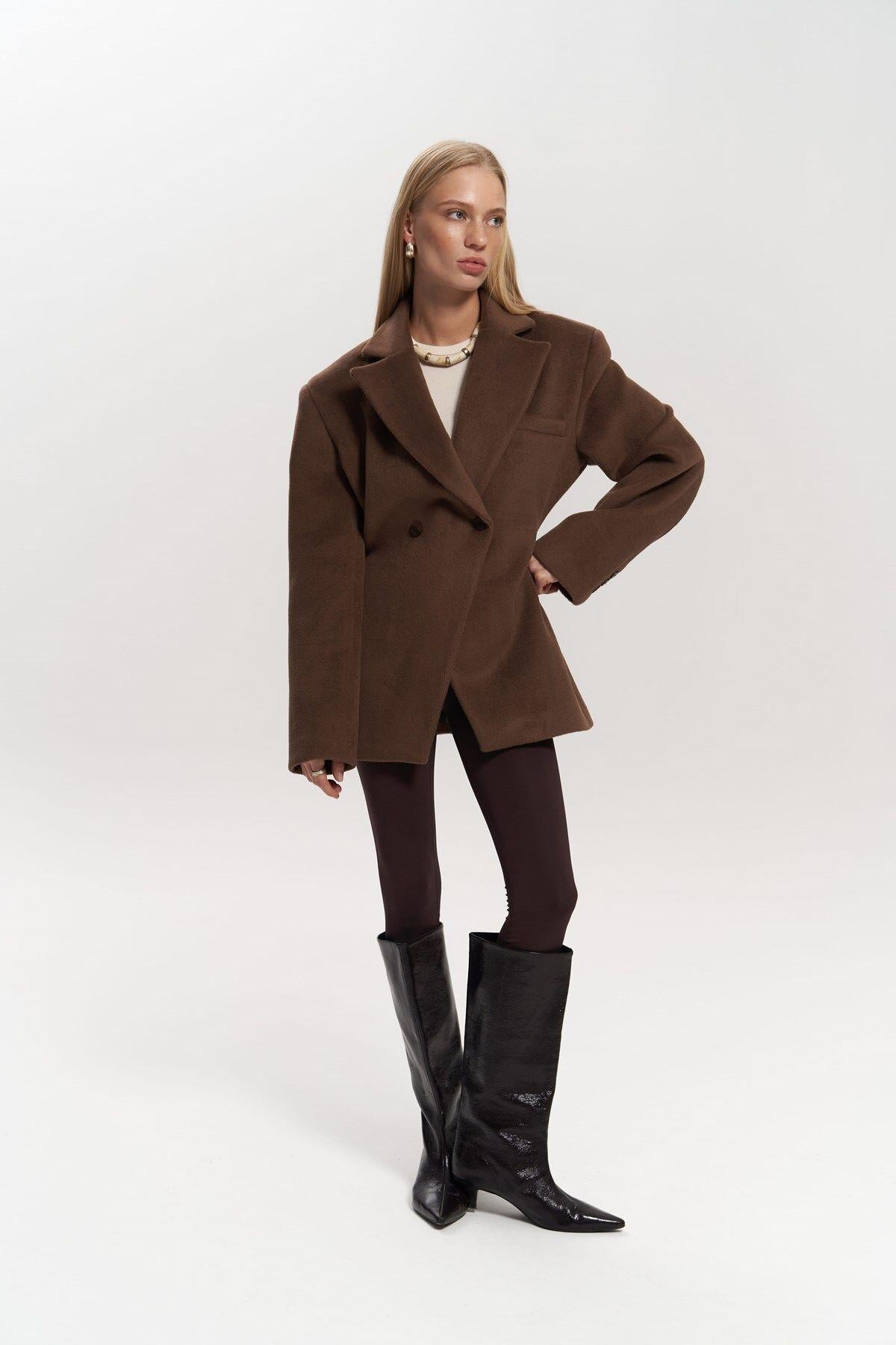 Naica Kahve Belden Oturmalı Blazer