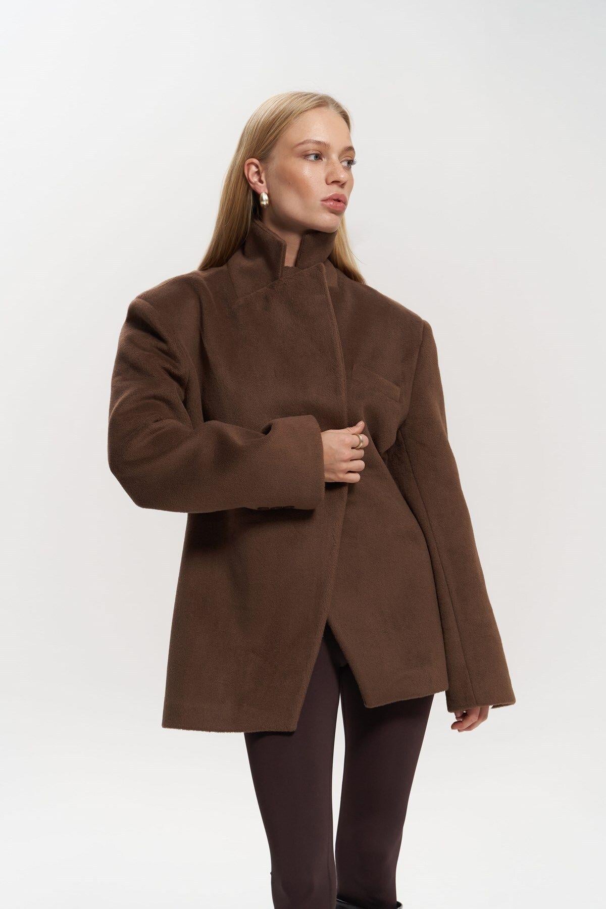 Naica Kahve Belden Oturmalı Blazer