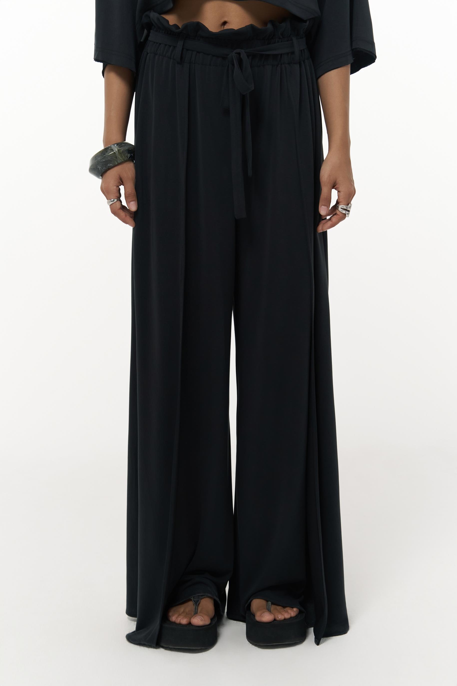 Nell Siyah Crop T-Shirt Pantolon Takım