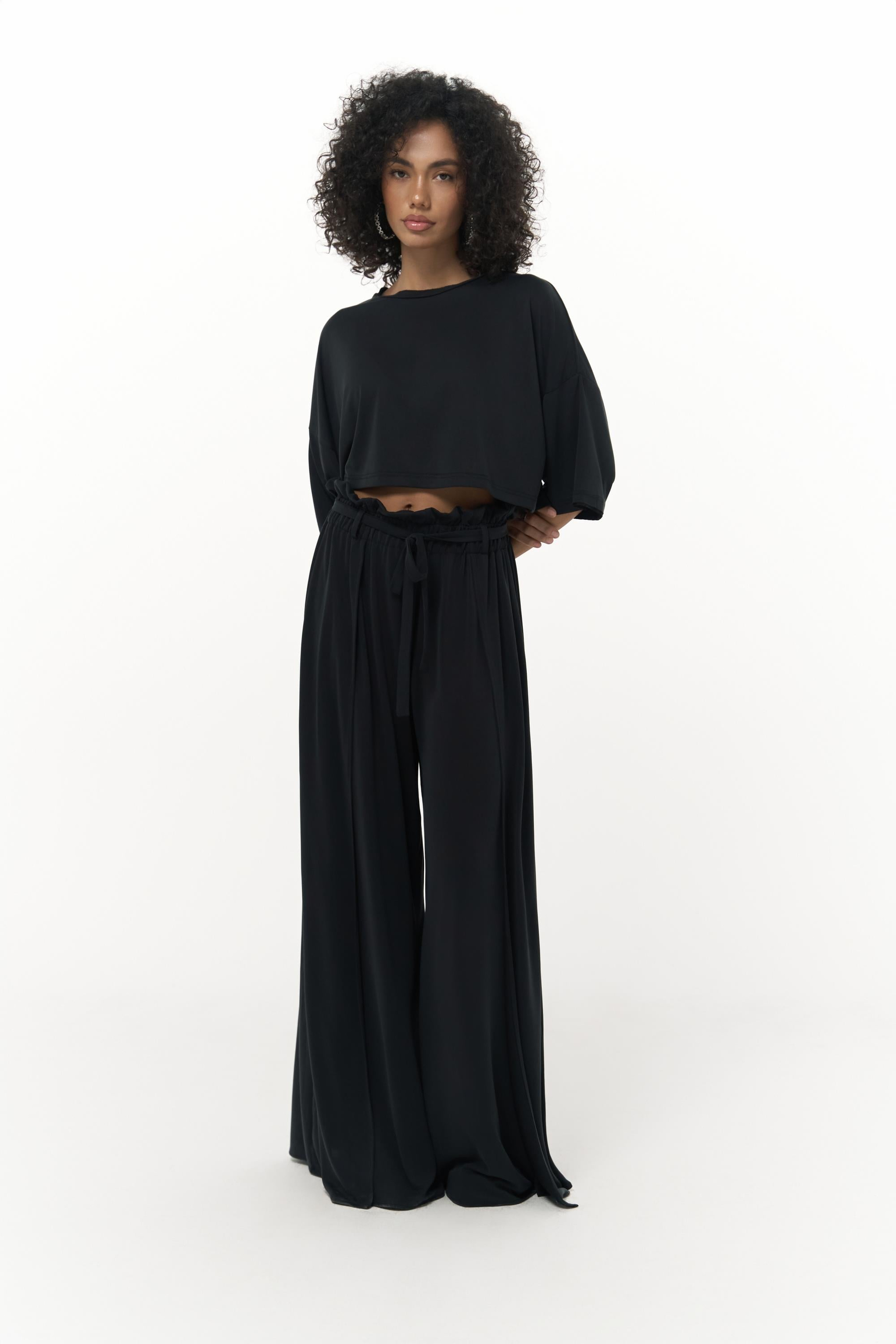 Nell Siyah Crop T-Shirt Pantolon Takım