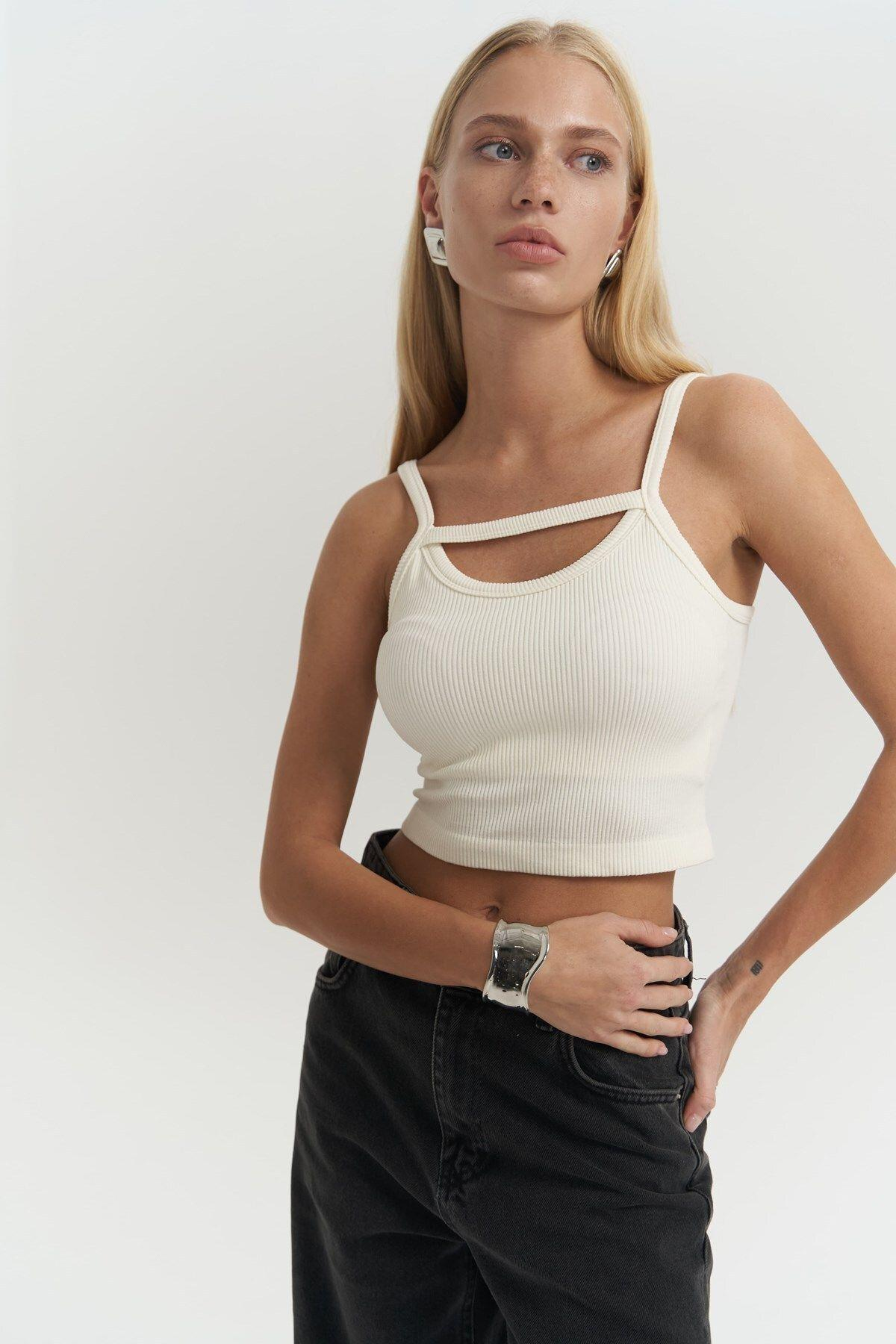 Noam Ecru Front Detail Ribbed Crop Top