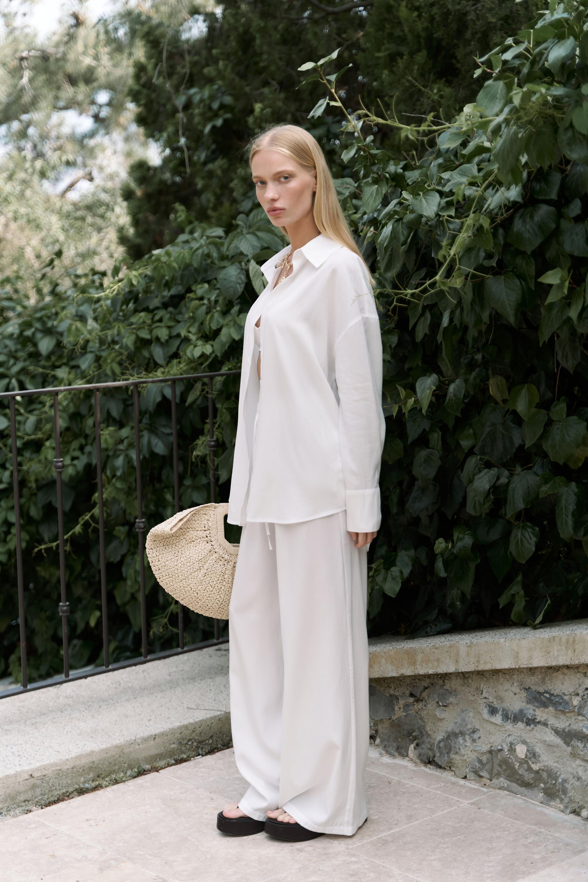 Nunzia Arka Detaylı Ekru Oversize Gömlek Pantolon Takım