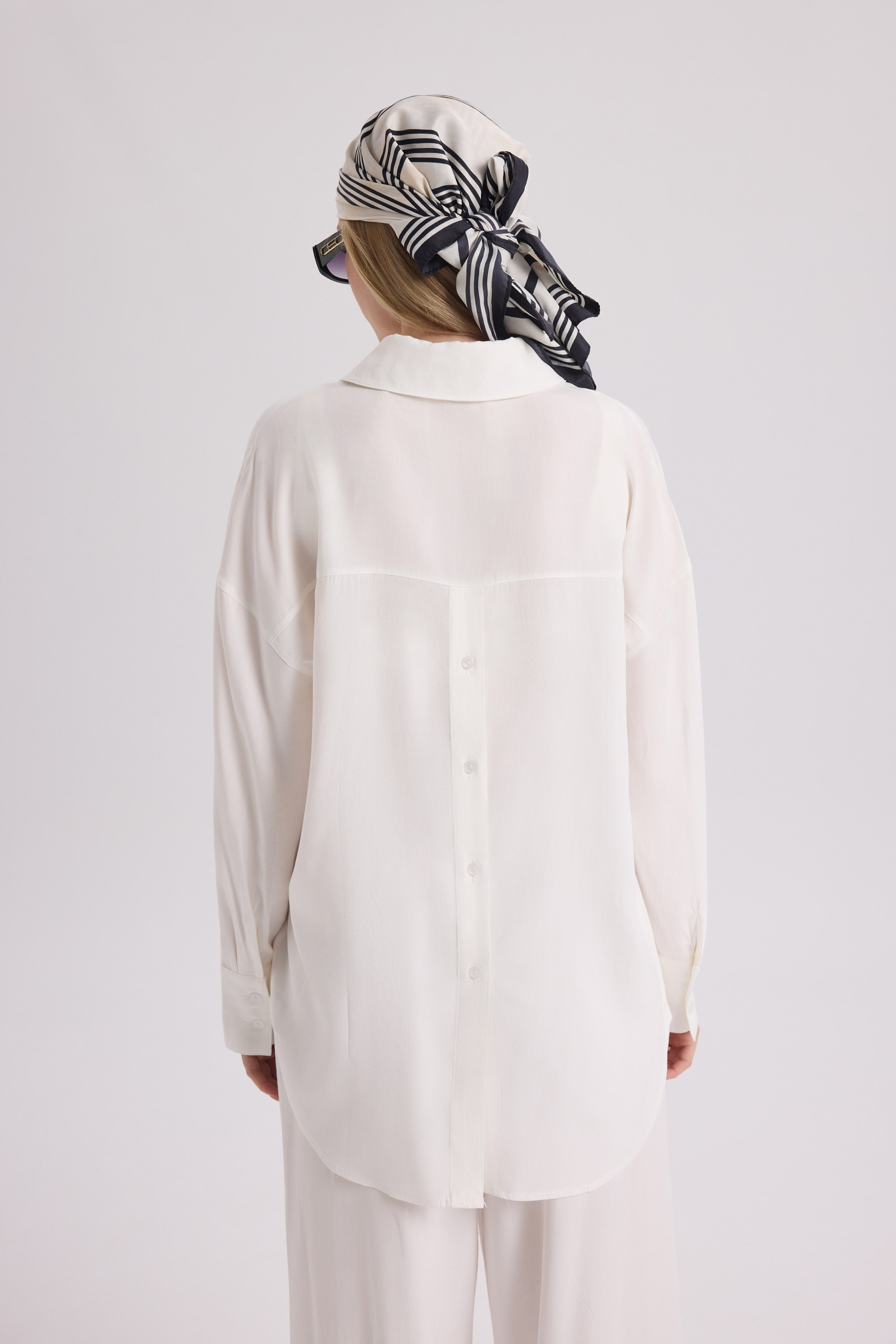 Nunzia Back Detail Ecru Oversized Shirt Pants Set