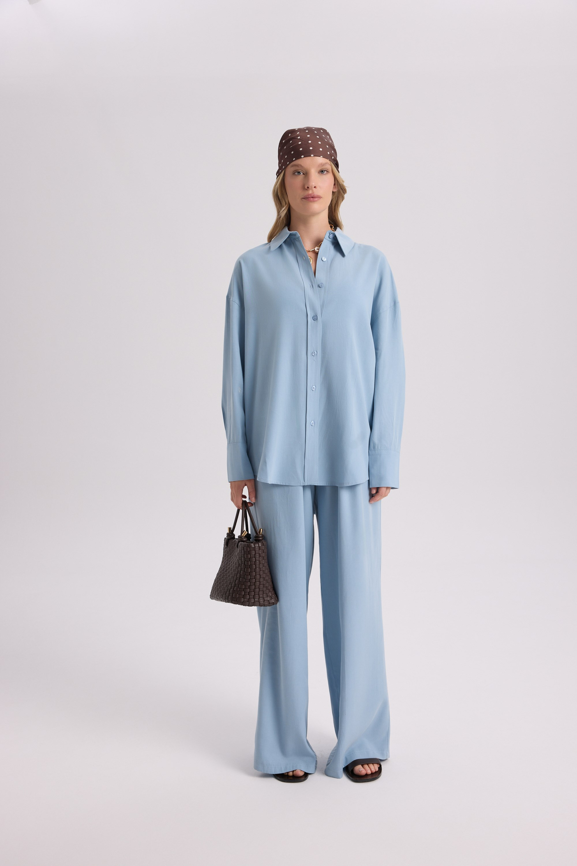 Nunzia Back Detail Blue Oversized Shirt Pants Set