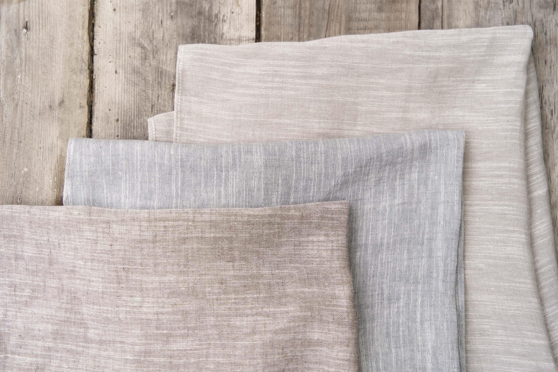 Peony Çizgi Detay Vizon Keten Fular