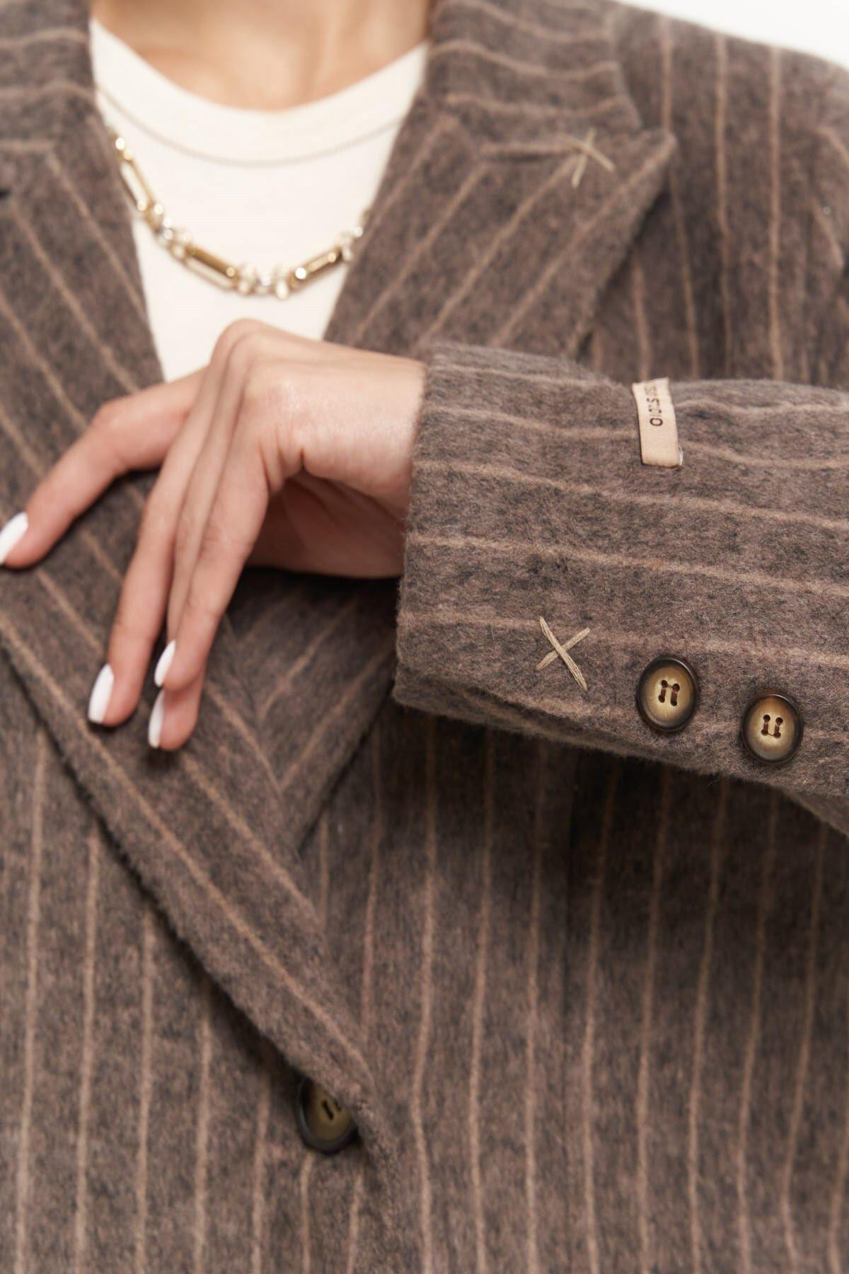 Peters Striped Brown Blazer with Stitch Details