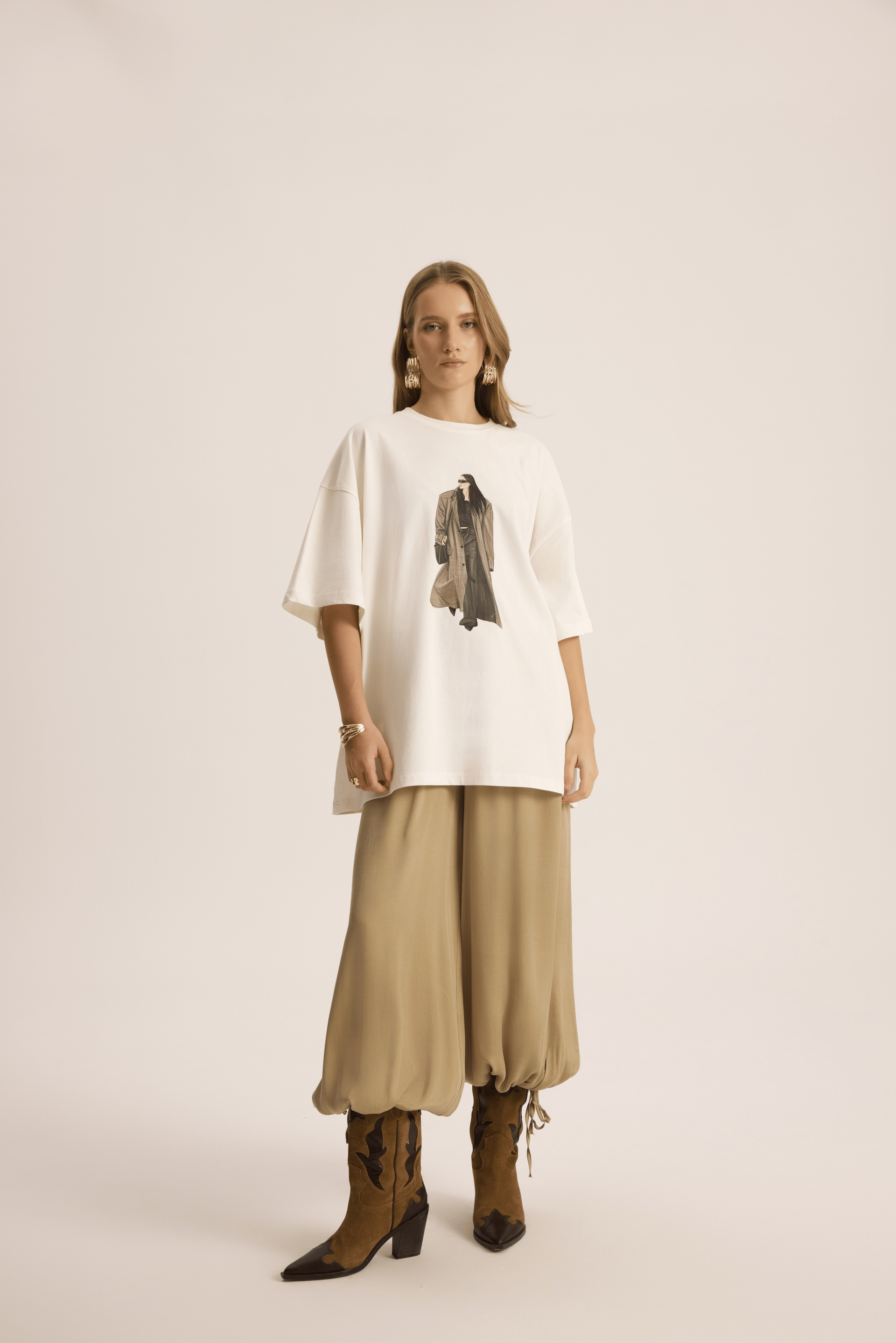 Quinn Oversize Beyaz T-Shirt