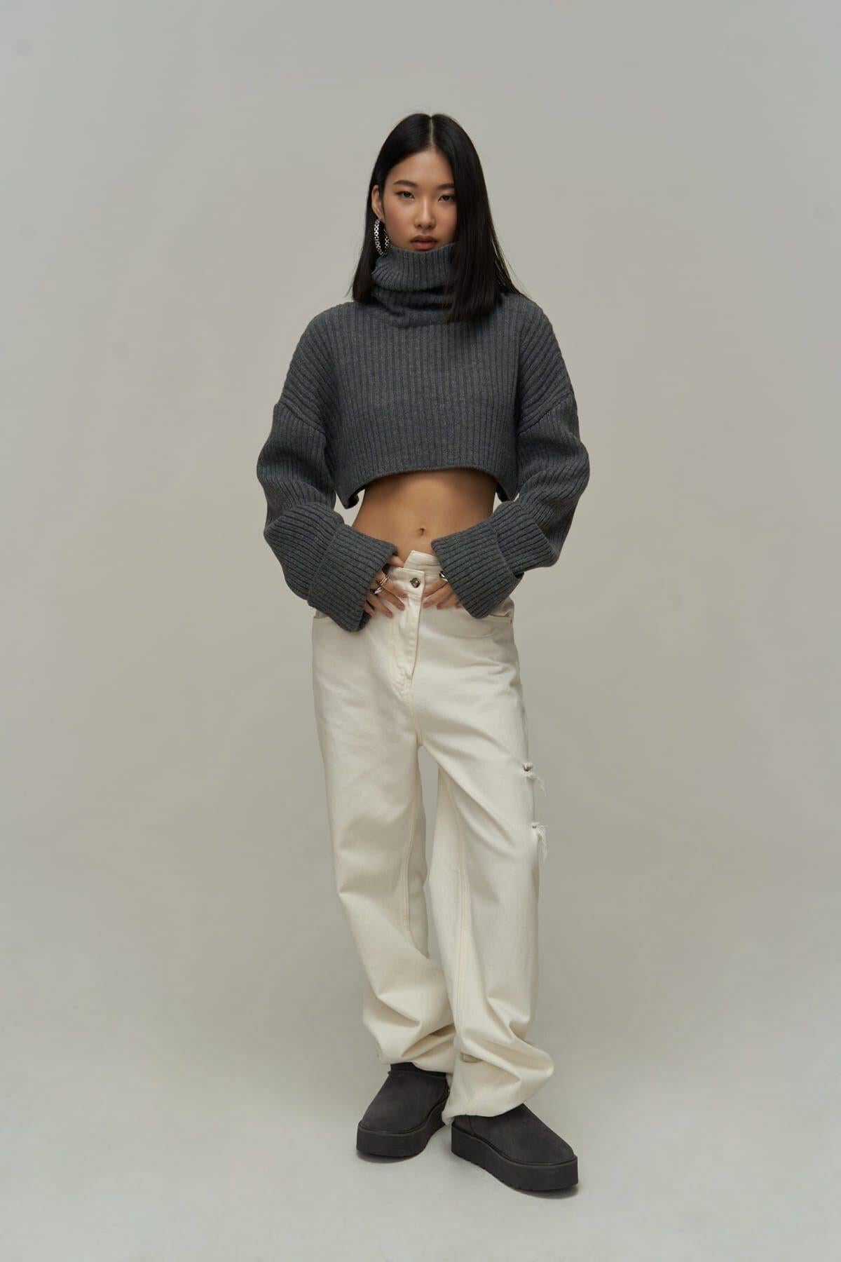 Mai Collection Revue High Neck Anthracite Crop Sweater